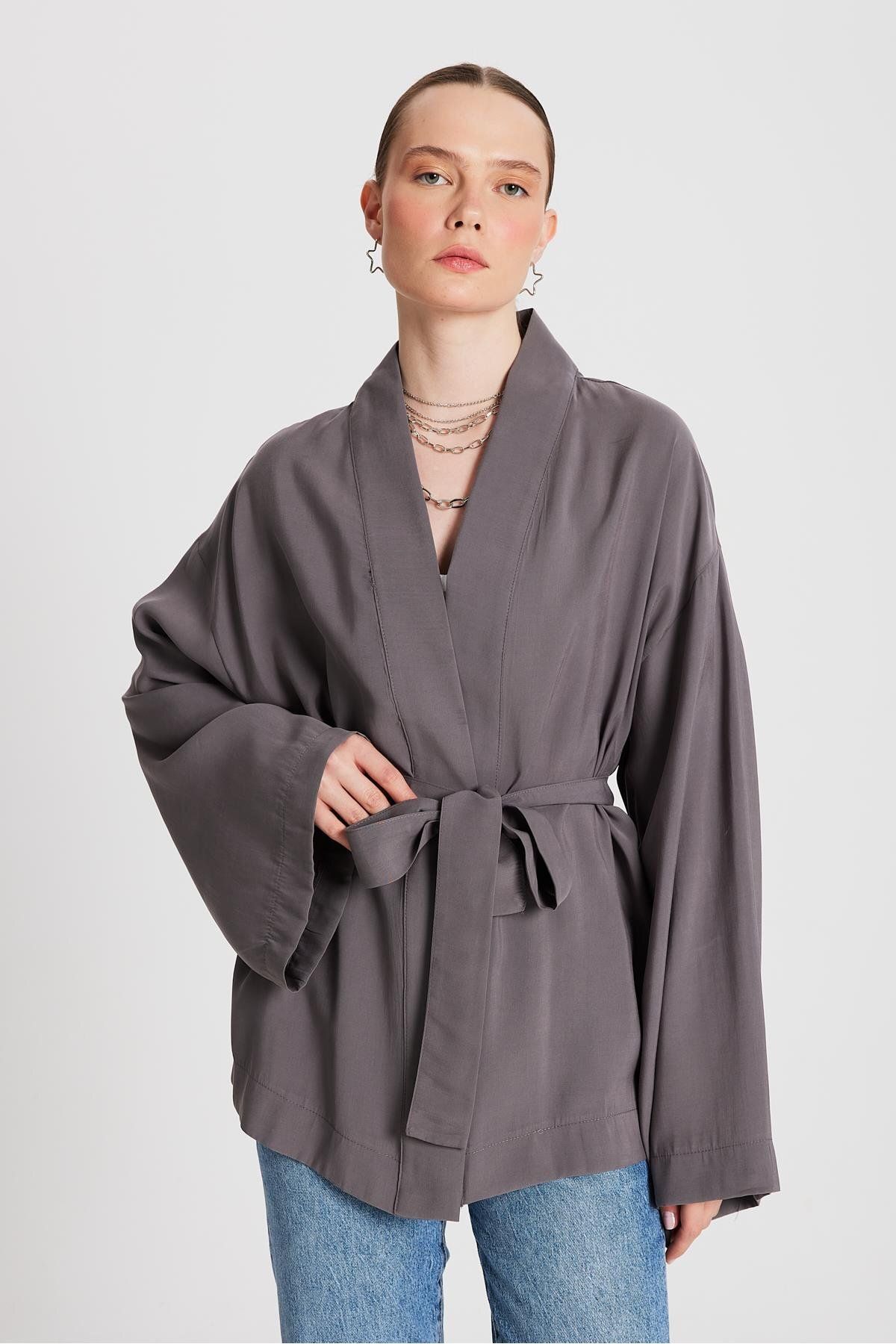 minaaise Kadın Antrasit Oversize %100 Modal Bağlamalı Kimono Ceket 29146