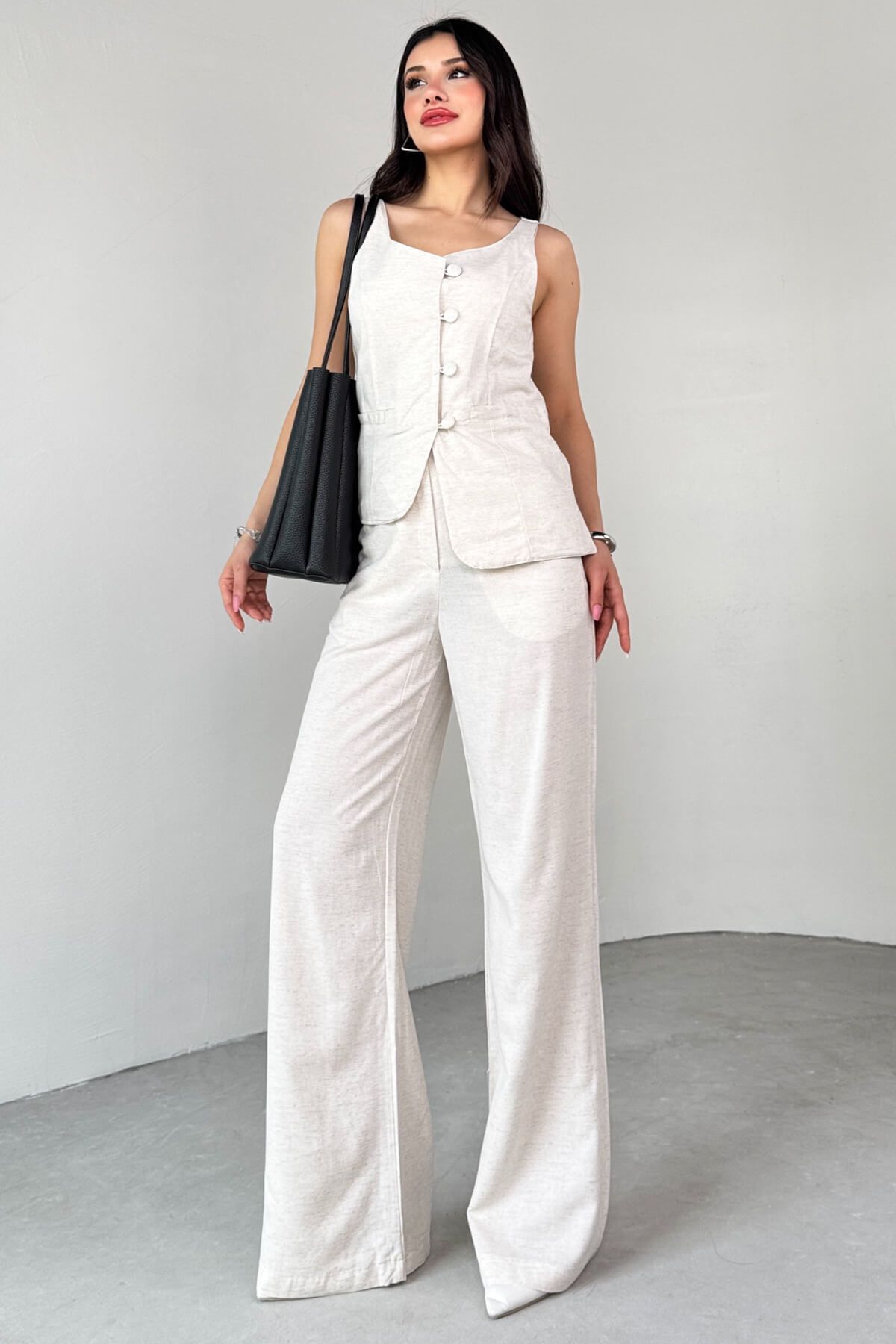 Cappmoda TKM-13277 Taş Rengi Yuvarlak Yaka Yelek Palazzo Pantolon İkili Takım
