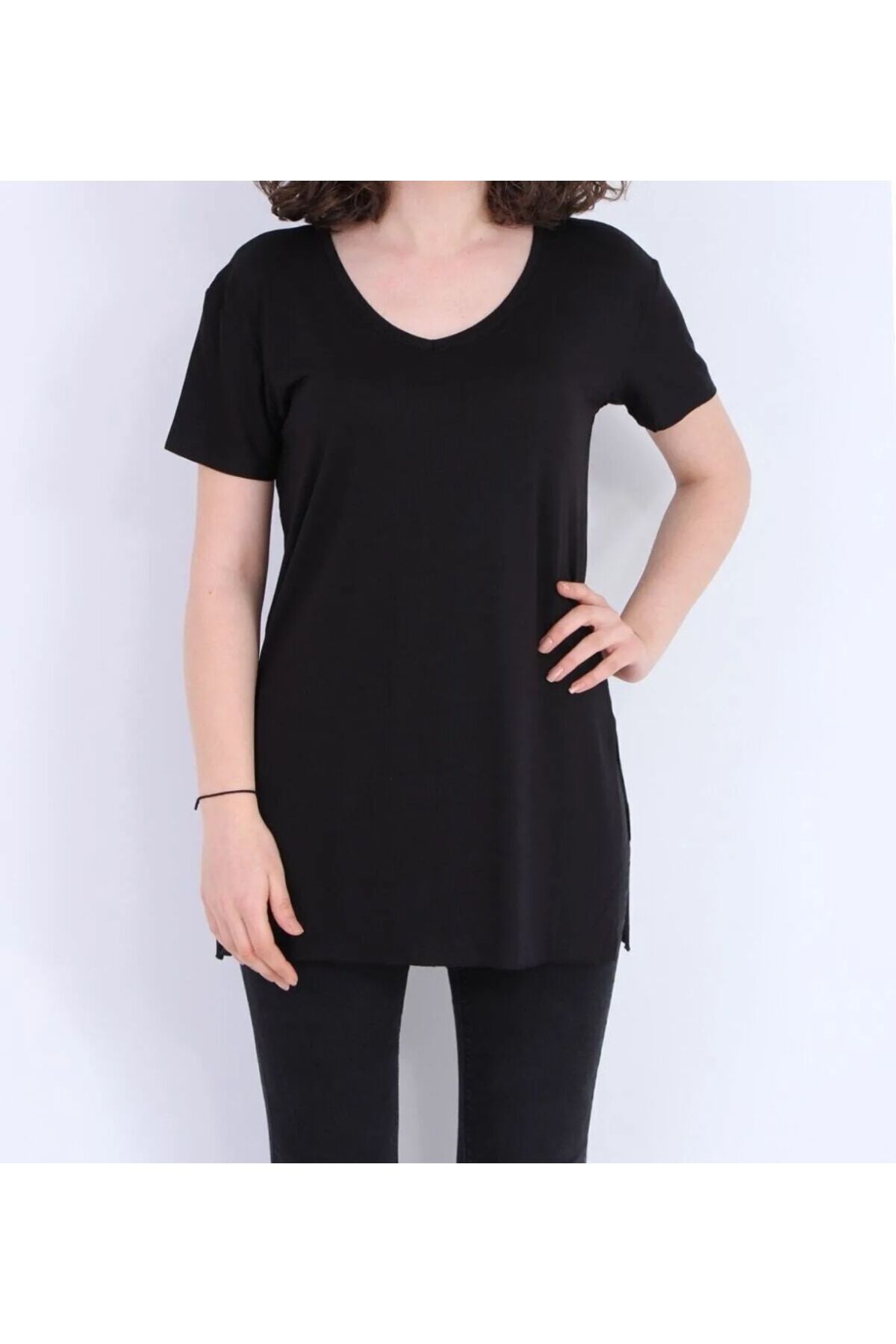 tülaybutik kadın v yaka pamuklu viskon kumaş yırtmaçlı uzun tişört