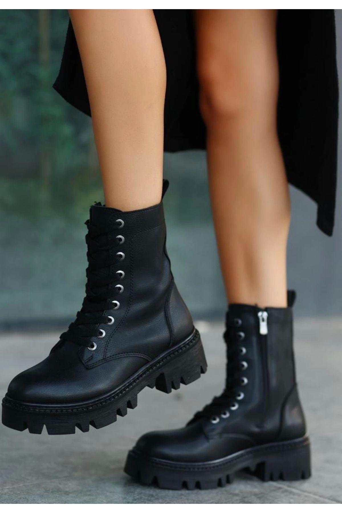 Shop58 Flona Siyah Cilt Bağcıklı Bot