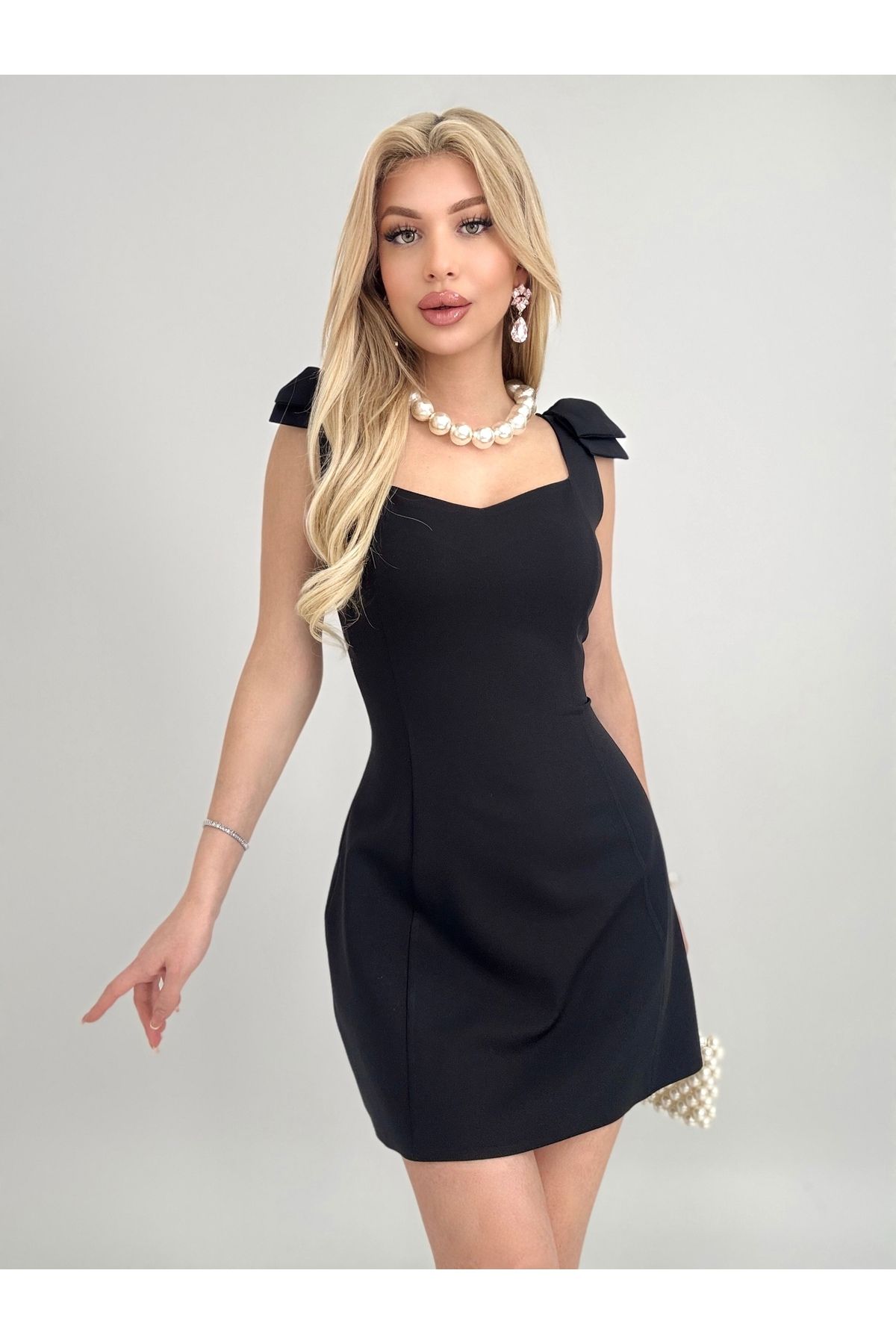 LEKİ BUTİK Marie Kalın Askılı Mini Elbise