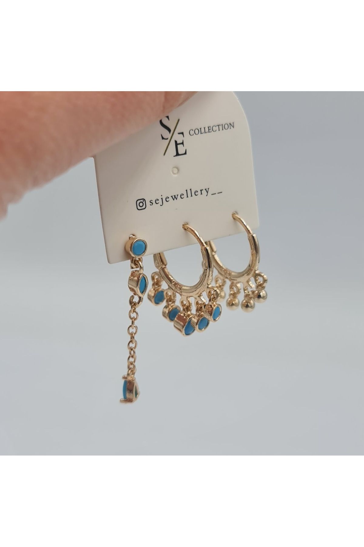 SE Jewellery Collection Selin Ersoy Gold Renk Mavi Taş Detaylı 3'lü Xuping Küpe Seti – Şık ve Modern Tasarım