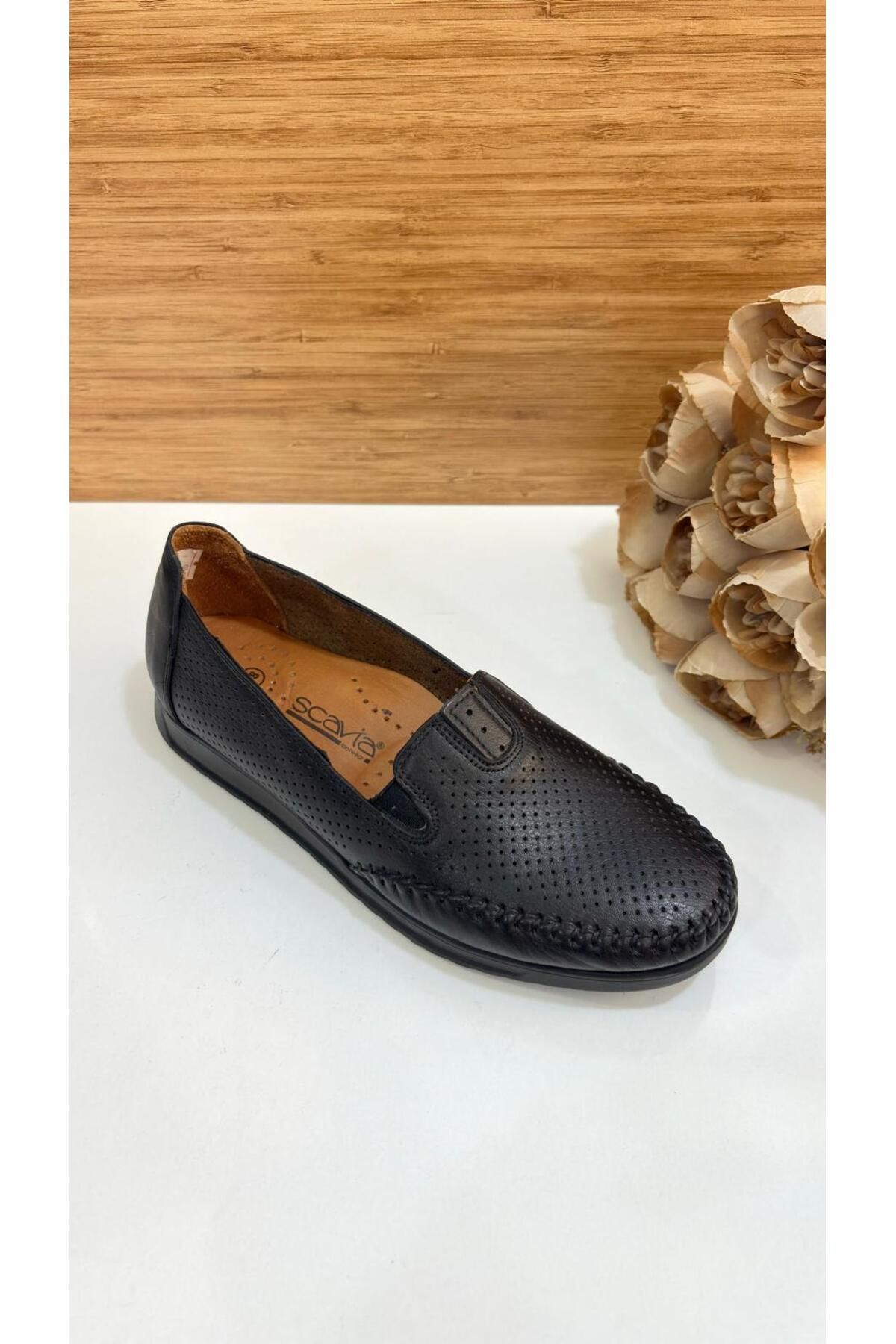 Scavia Keen RM 48 Kadın Yazlık Hakiki Deri Ortopedik Delikli Ayakkabı