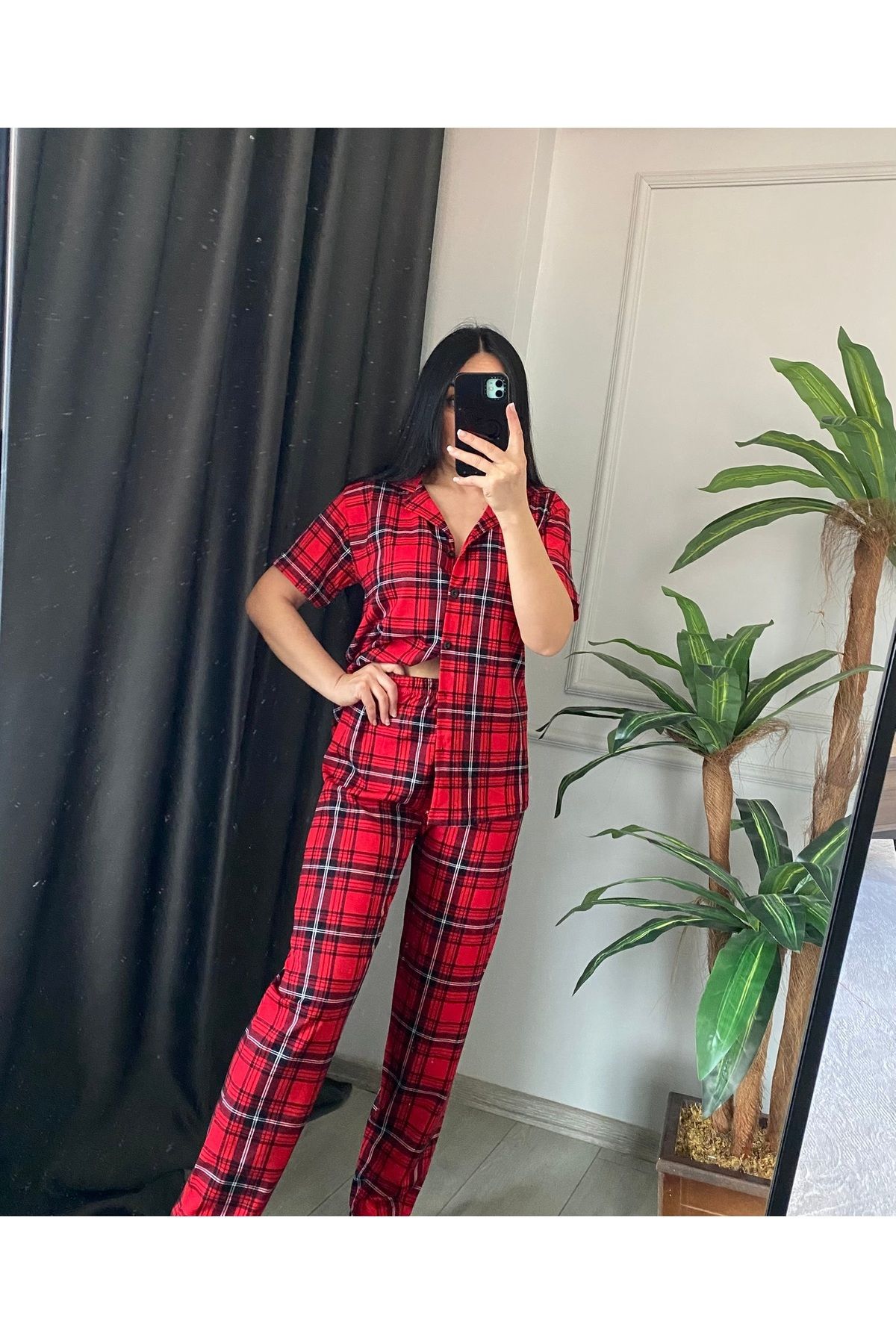 noir boutique Penye Kırmızı Ekoseli Kısa Kol Pijama Takım