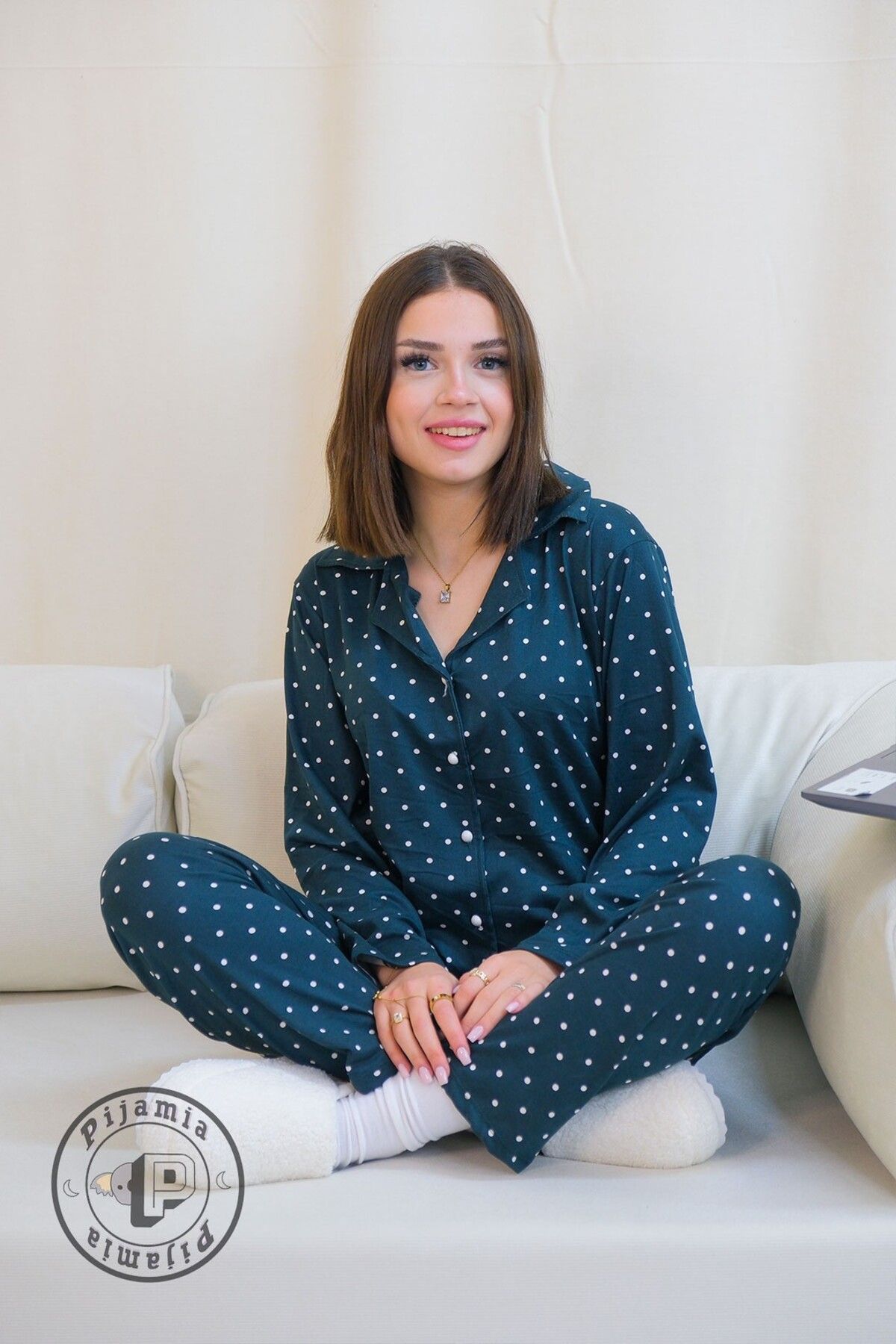 Pijamia YEŞİL PUANTİYE DESENLİ DÜĞMELİ UZUN KOL KADIN PİJAMA TAKIMI