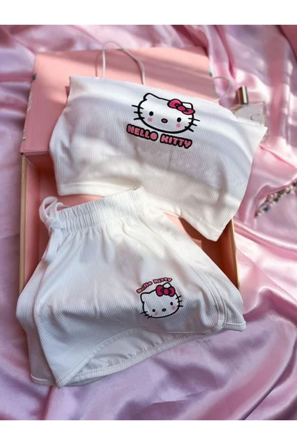 1blood Hello Kitty %100 Pamuk Kaplı Üst Şortlu Pijama Takımı