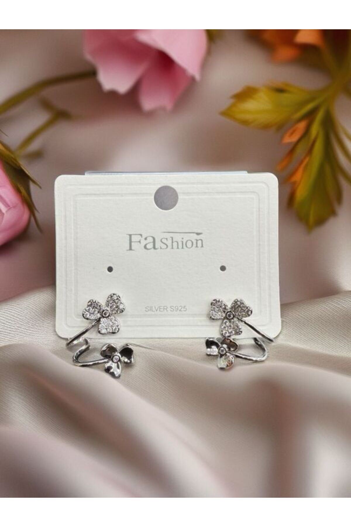 Calmea Jewellery Çelik Exclusive Spring Up Renk Atmaz Faturalı Zirkon Taşlı Kadın Küpe (İğne 925 AYR Gümüş)
