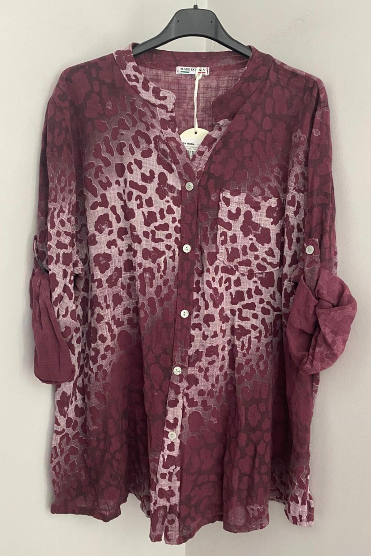 AYASOFYA OTANTIK Kadın İtalyan Mürdüm Batik Leopar Desenli Katlanan Yetim Kollu %100 Pamuk Gömlek Bluz