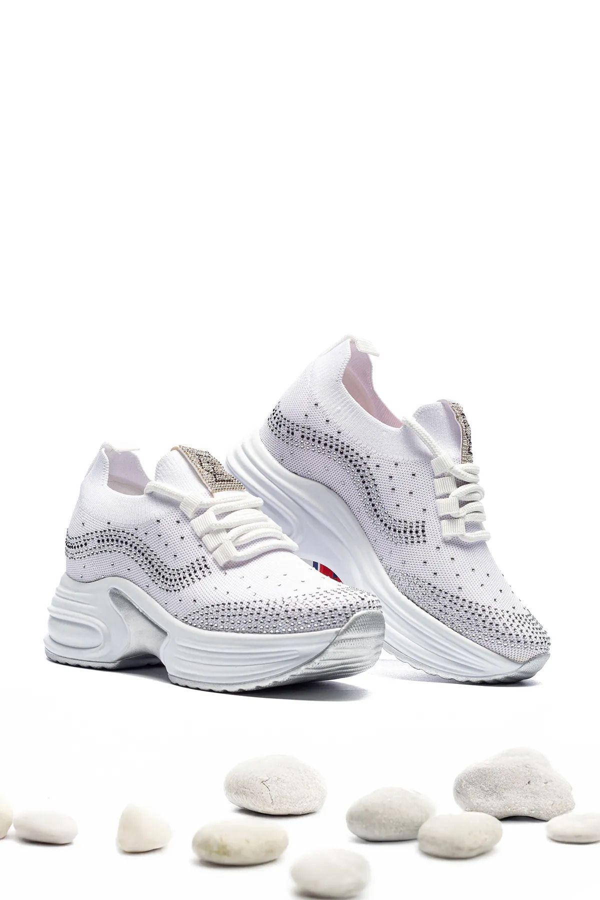 Moda Kadıköy KADIN BEYAZ GİZLİ TOPUKLU TAŞLI RAHAT YÜKSEK TABAN TRİKO SNEAKER AYAKKABI