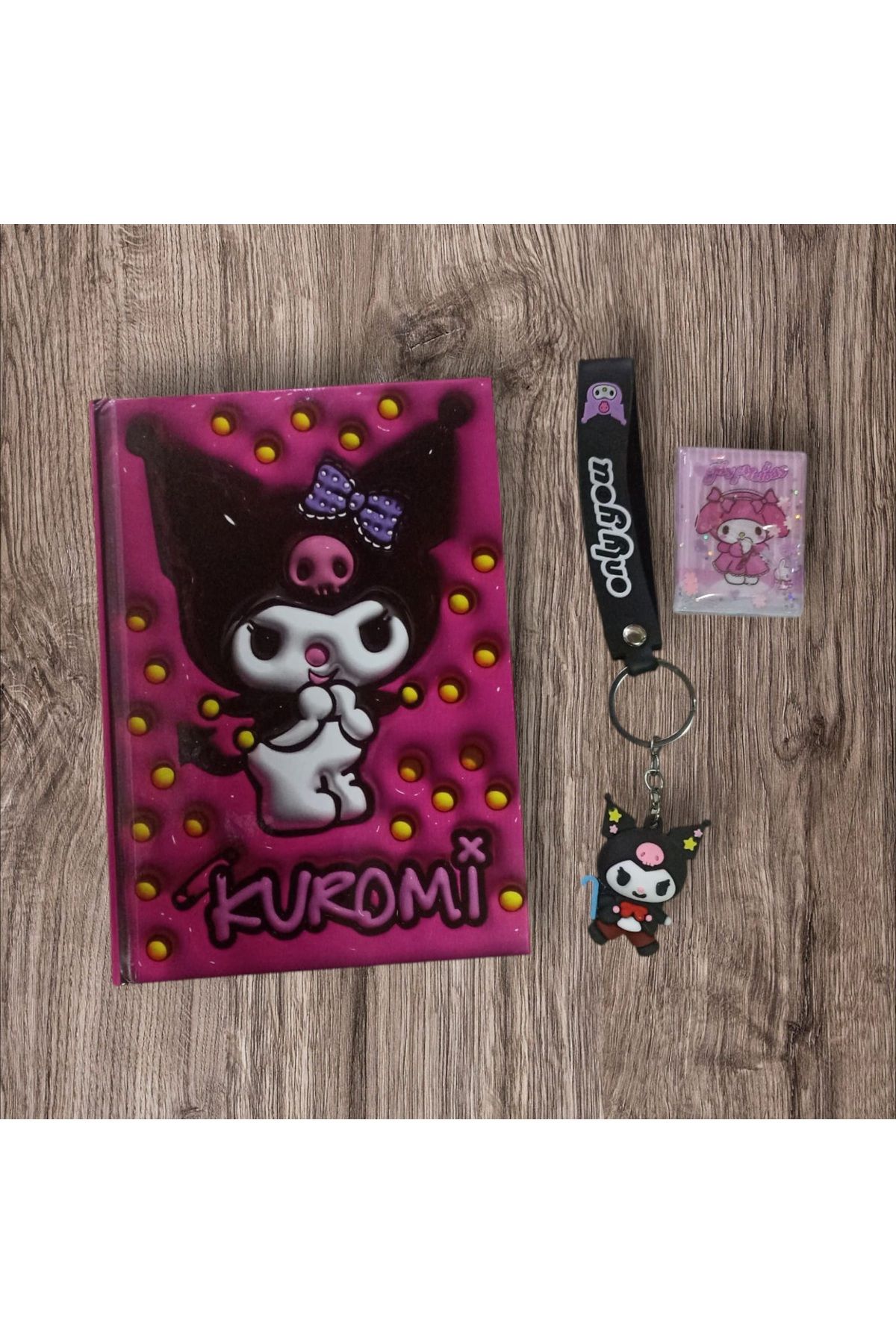 tomhedi TOMHEDİ Kuromi Anahtarlık Hediyeli Defter Seti (Defter+Stickerli defter+Anahtarlık)