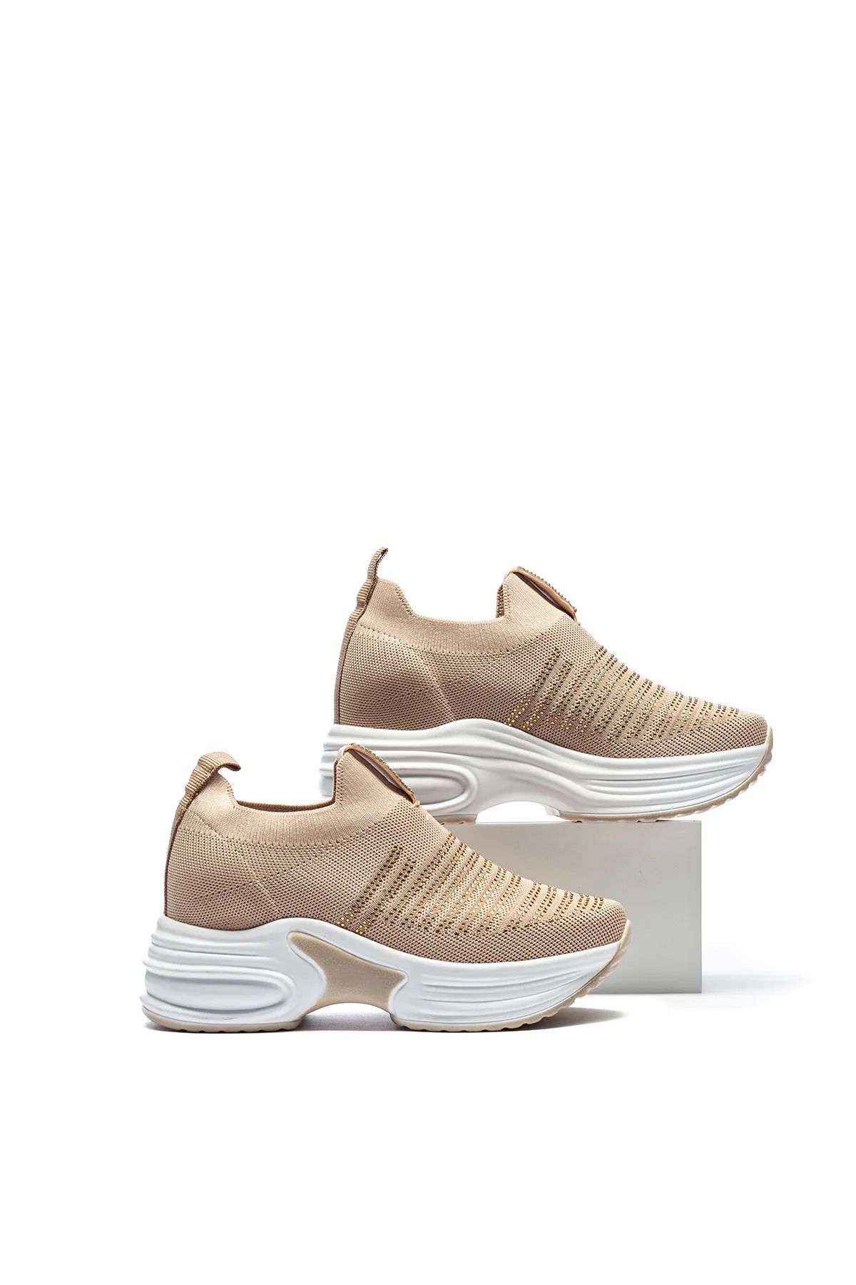 Moda Kadıköy KADIN BEJ GİZLİ TOPUKLU TAŞLI RAHAT YÜKSEK TABAN TRİKO SNEAKER AYAKKABI