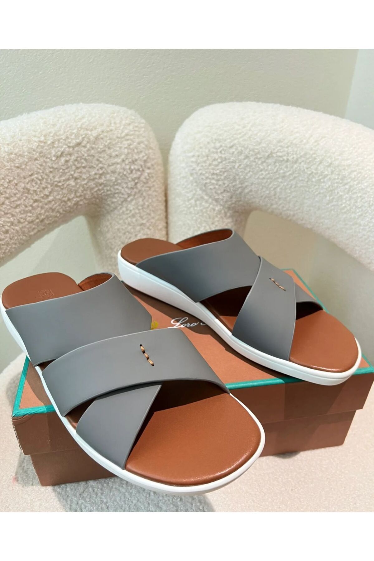 Loro Piana-Venice Cashmere Slippers – Luxury Indoor Footwear with Suede Sole for Men 1