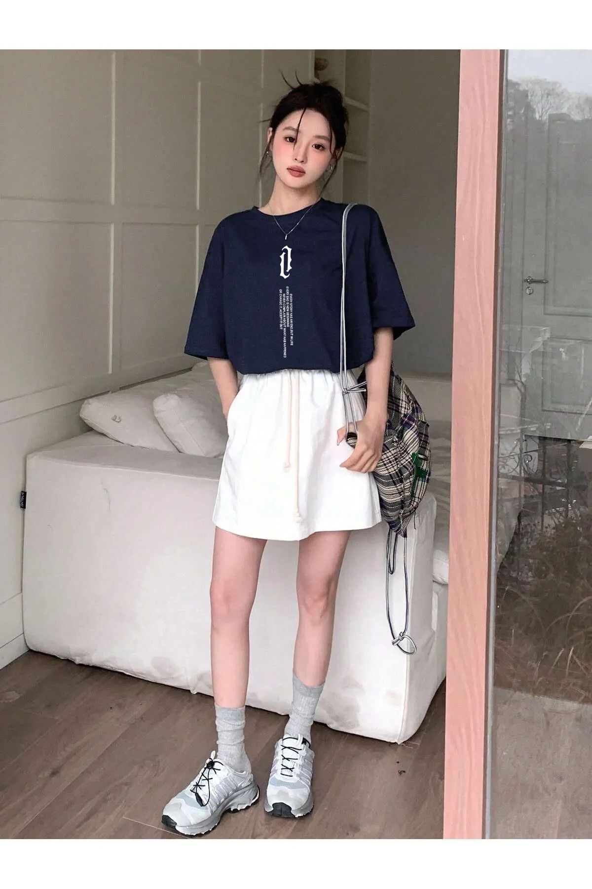 qavnas Unisex Story Baskılı Rahat Kesim Lacivert T-Shirt