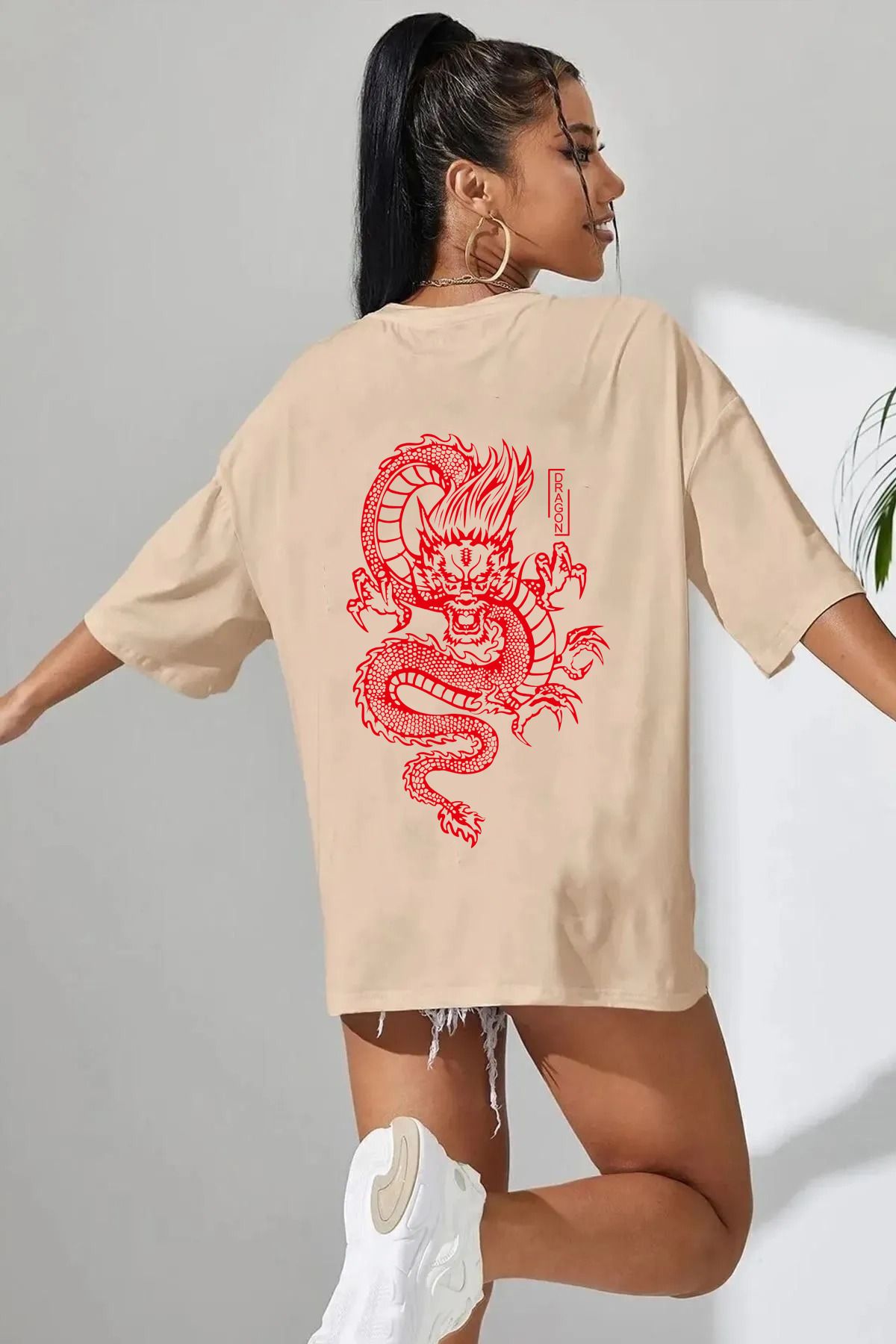 qavnas Unisex Kızıl Ejder Baskılı Rahat Kesim Bej T-Shirt