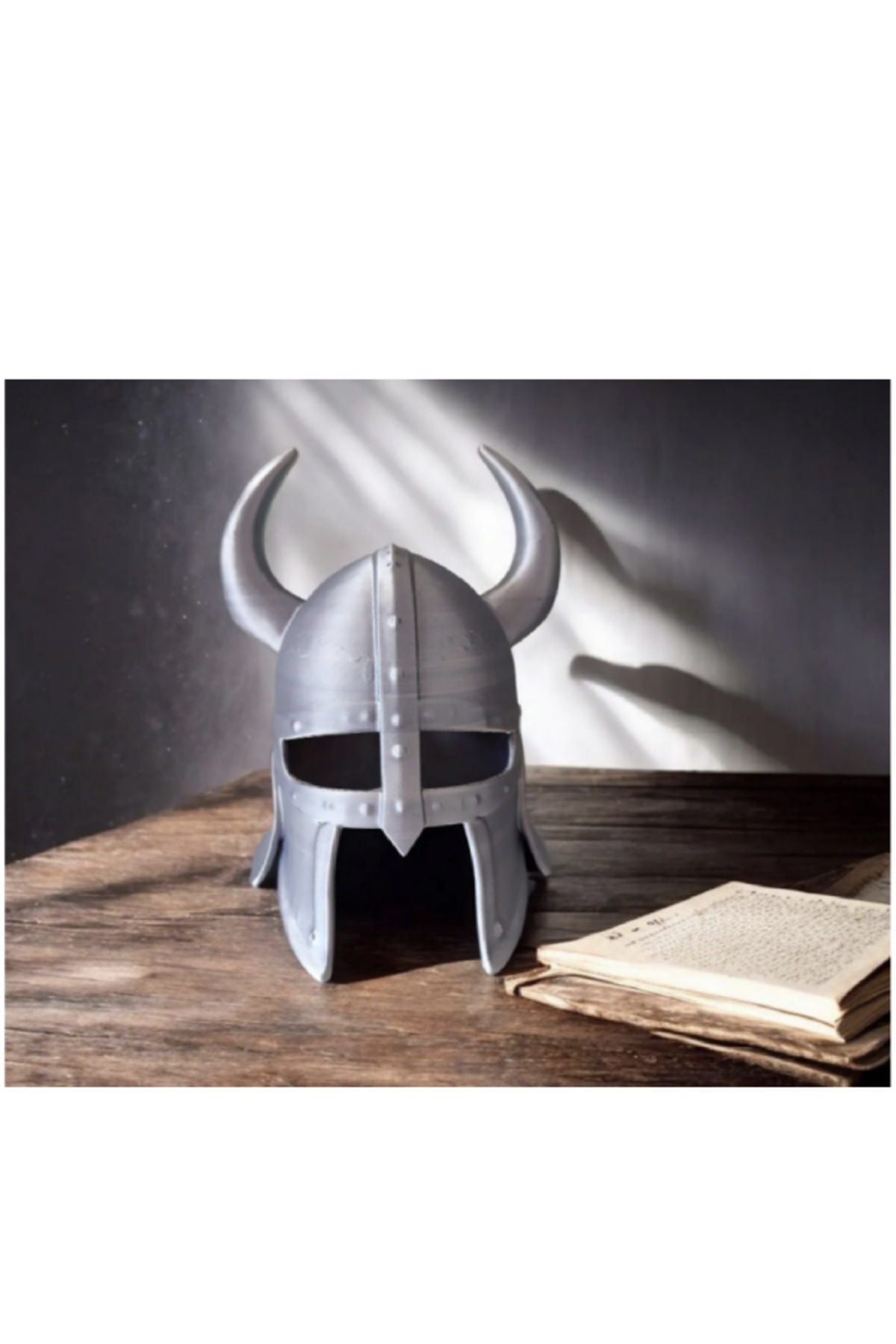 3DAKSESUAR-Old Worn Viking Helmet 2