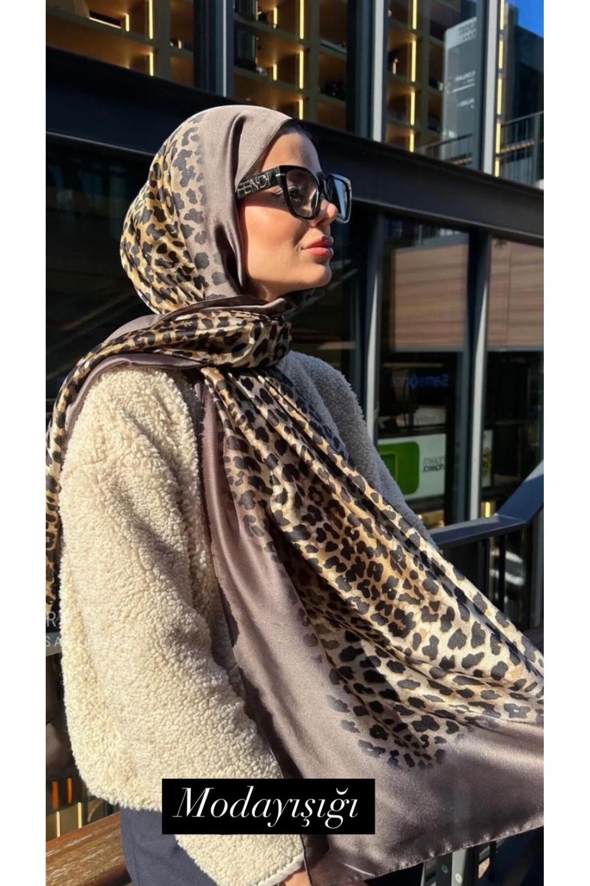modayışığı Leopar Vual İpek Şal