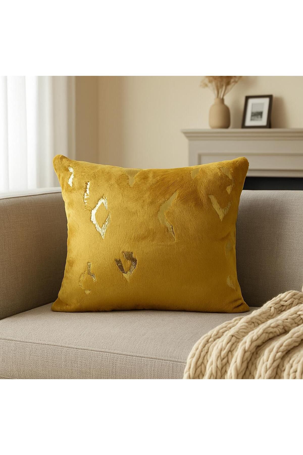 Salteks Varaklı Pelüş Rabbit Tavşan Dekoratif Kırlent Kılıfı (1Adet) 43x43 Cm