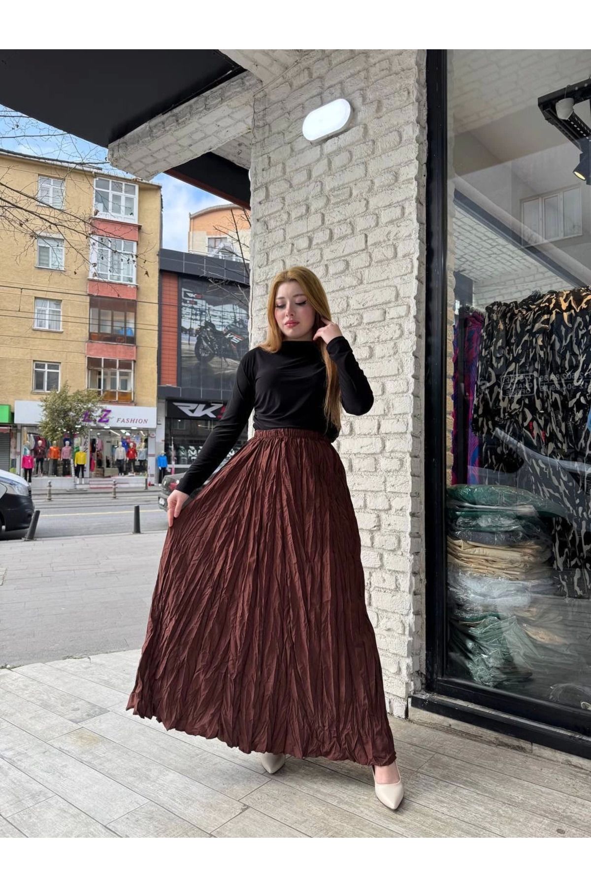 İntive Lingerie Kahverengi Bilek Hizasında Kabartmalı Uzun Bol Kesim Kraş Etek (Tesettür İçin Uygun)