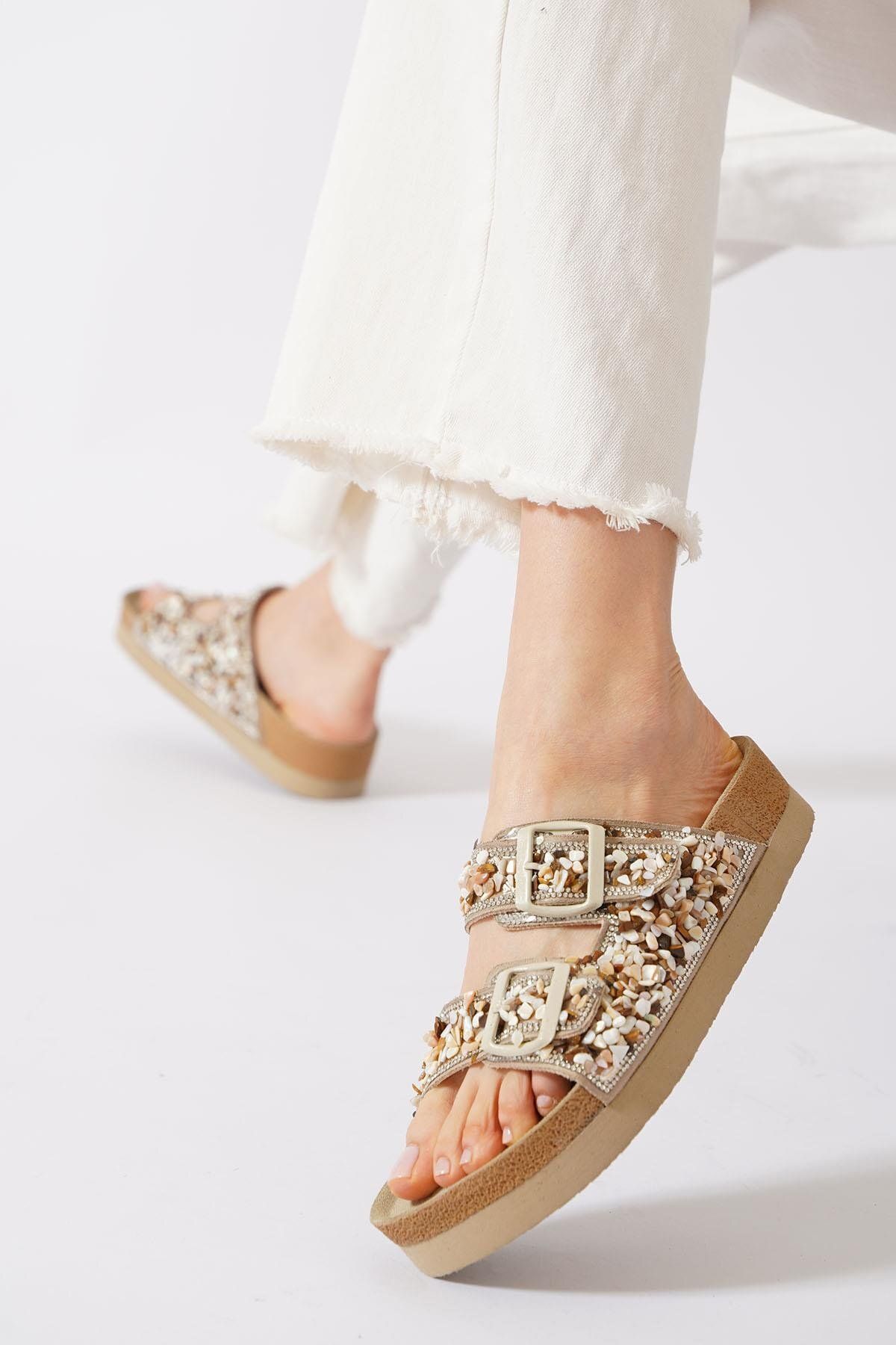 Moda Pie Erika Çift Tokalı Taşlı Terlik Bej