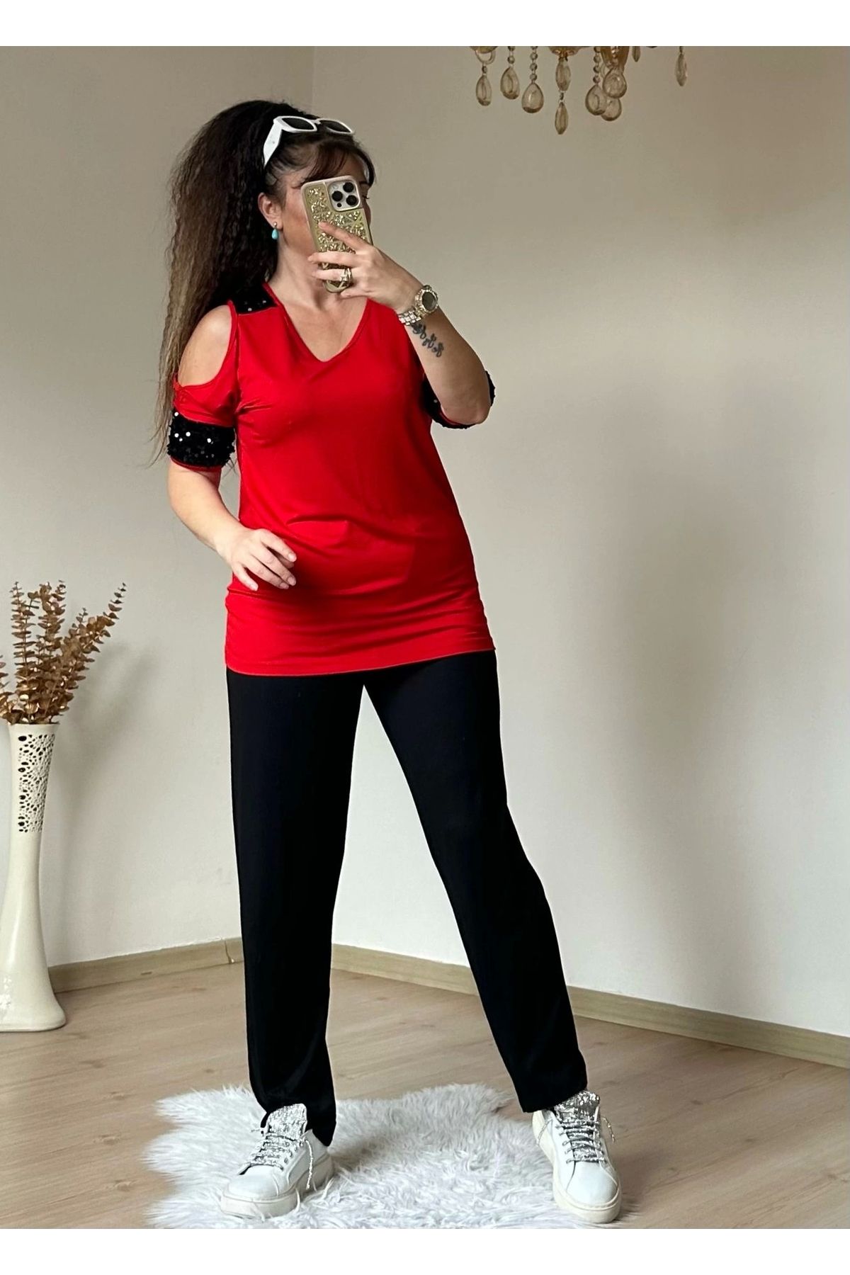 azra moda Omuz Detaylı Pullu Takım Kırmızı