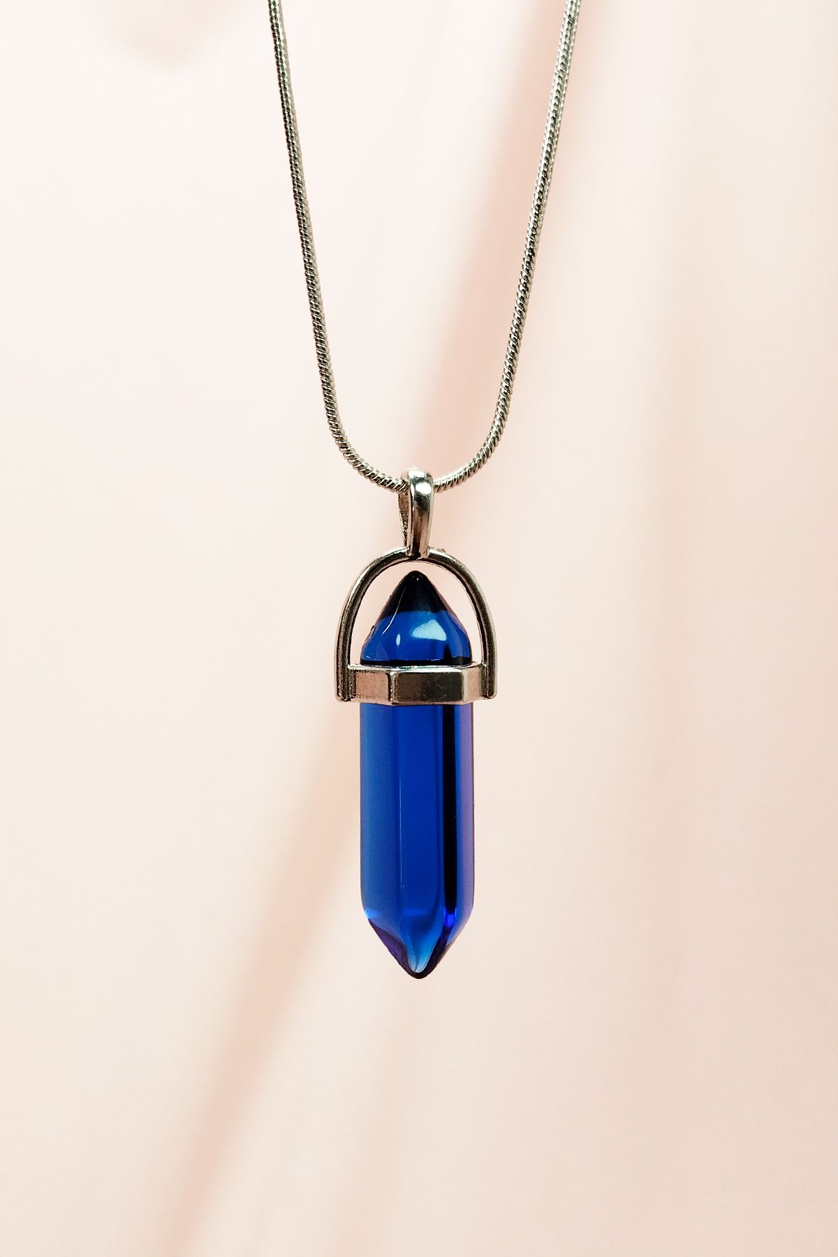 Shop58 Safir Doğal Taşı Zincirli El Yapımı Tasarımlı Kolye Uç: 3,5 cm Zincir: 20 cm Kutulu