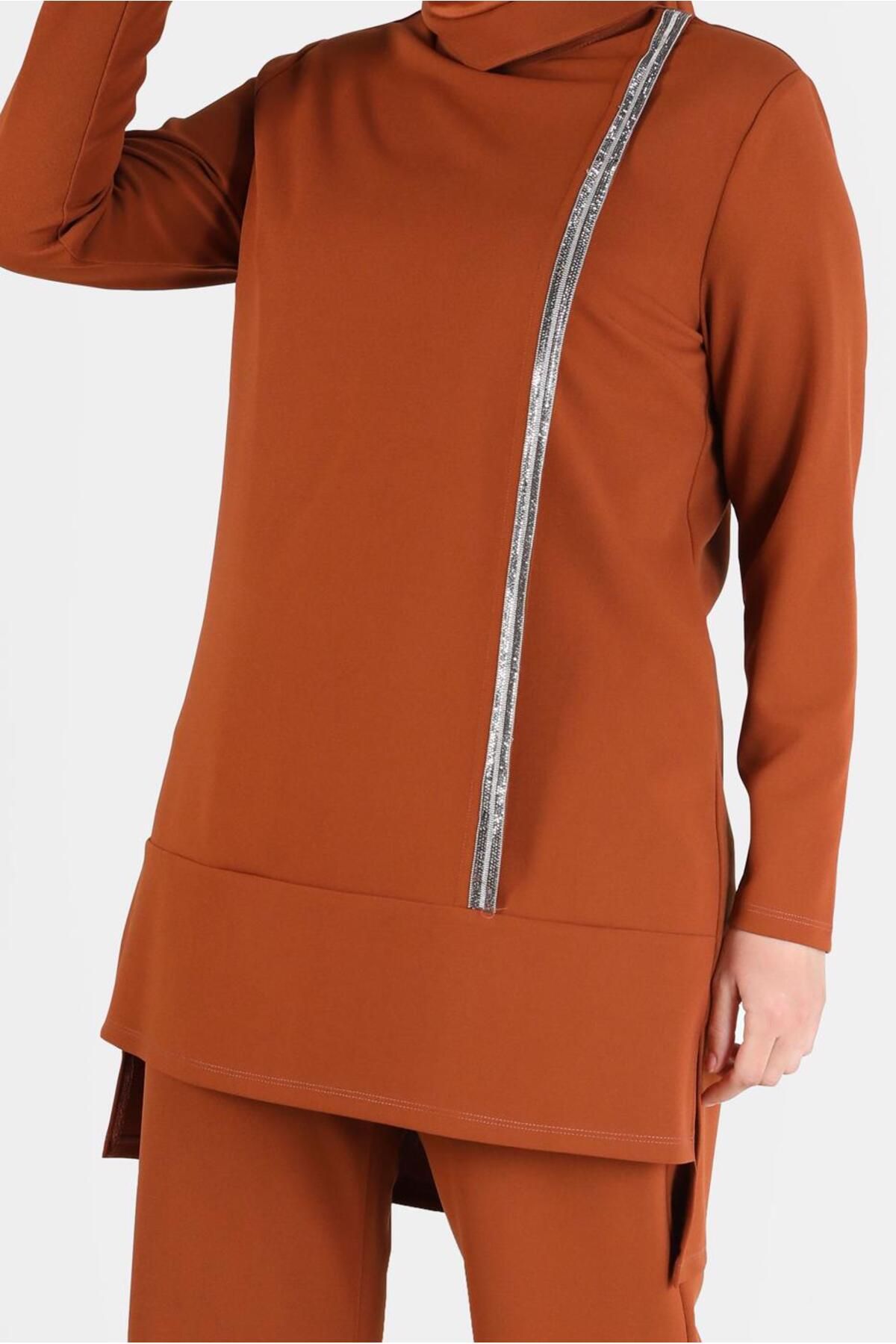 Alvina-Double Pants Set with Degaje Collar and Shiny Stripe Detail - 20184 4
