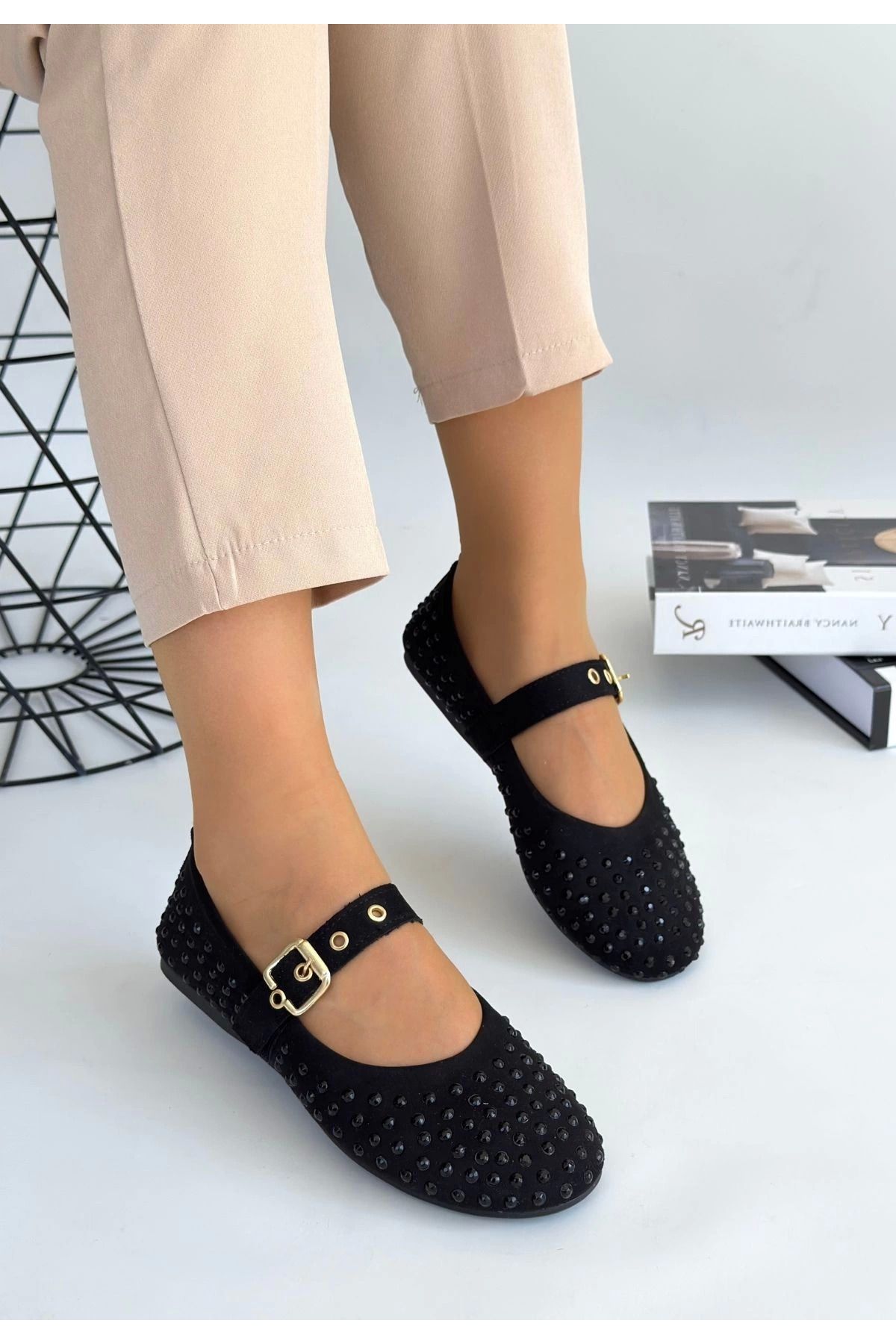 Shop58 Olise Siyah Boncuk İşlemeli Babet Ayakkabı