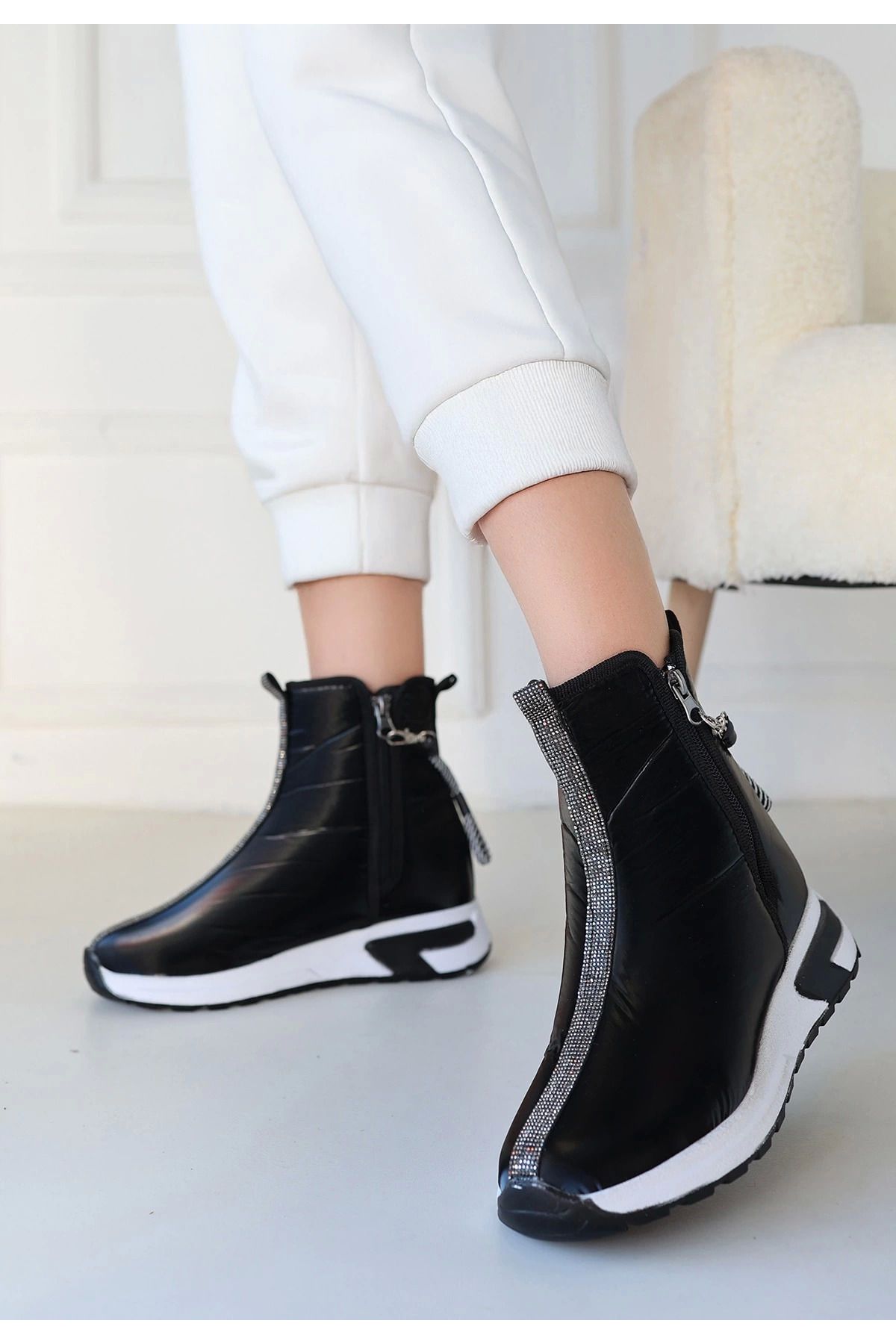 Shop58 Riyne Siyah Paraşüt Fermuarlı Bot