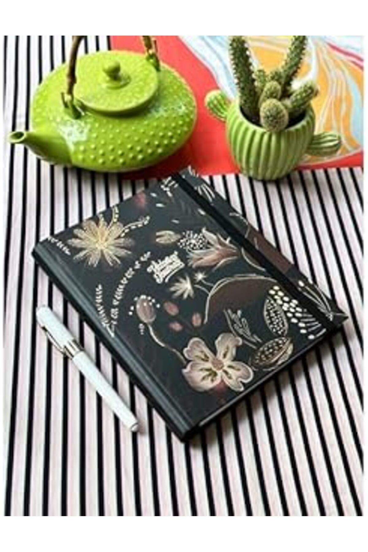 NZM TİCARET Victoria'S Journals Gizli Spiralli Defter 17X24 96 Yp.Çizgili