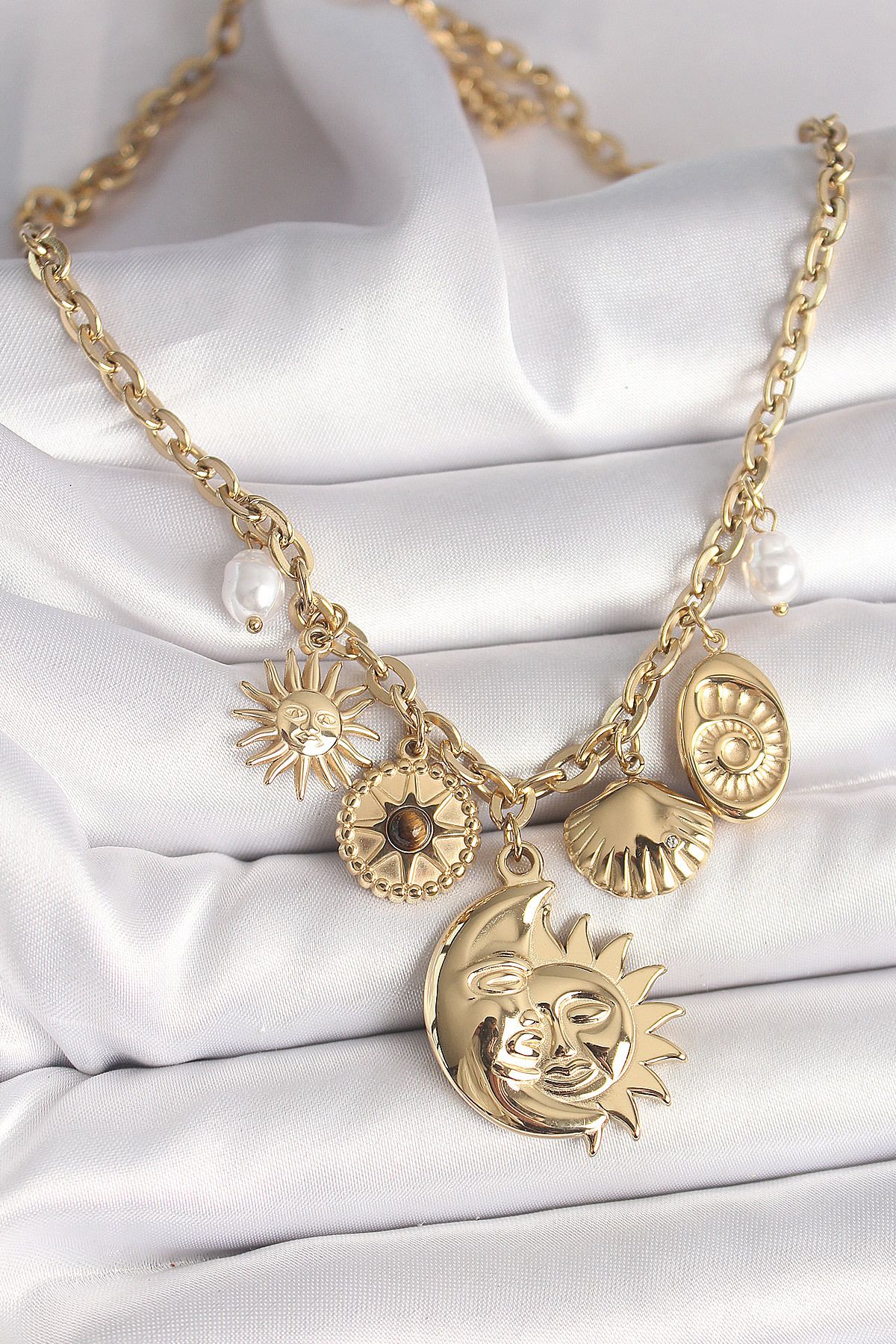 MMB Boutique 316L Çelik Gold Renk Ay Güneş Figür Deniz Kabuğu Detay Kadın Kolye