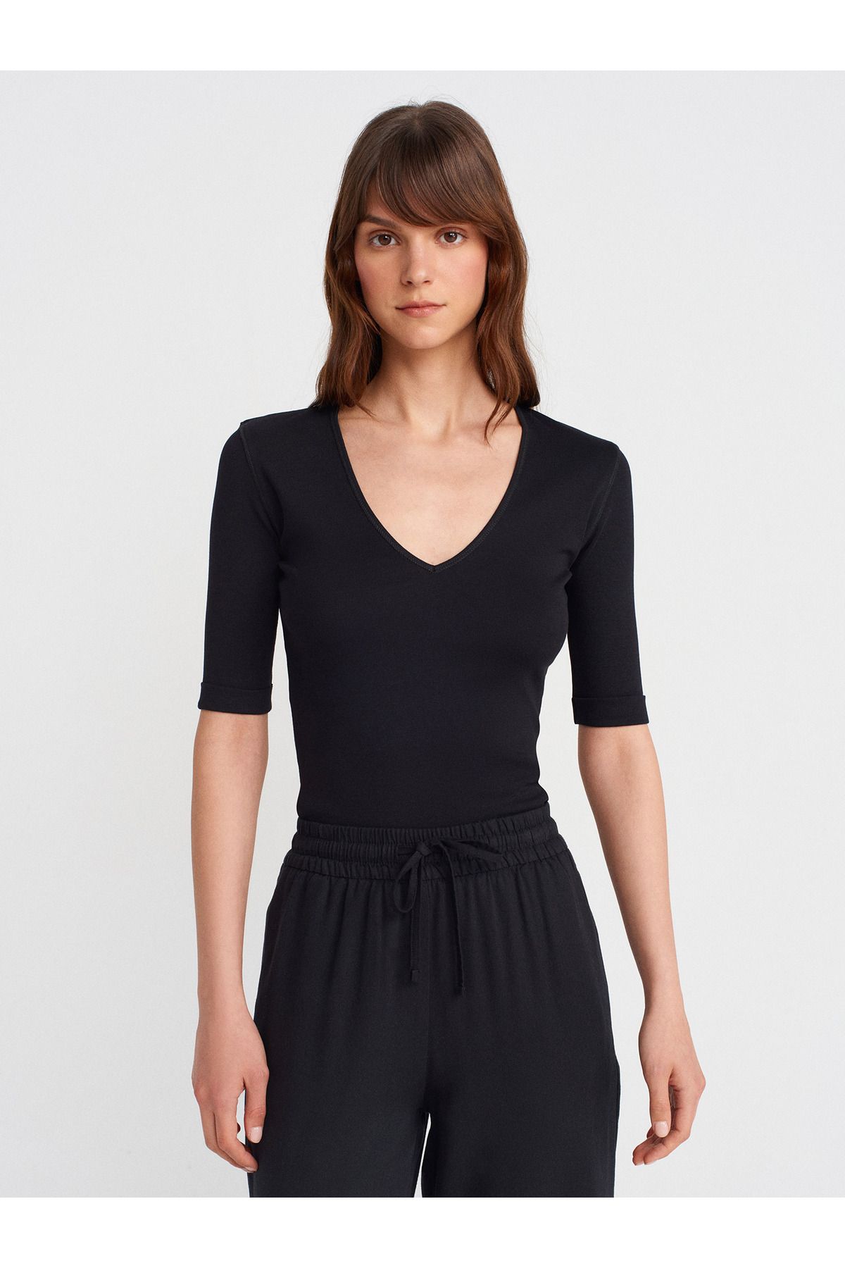 Dilvin 31843 V Yaka T-Shirt-Siyah