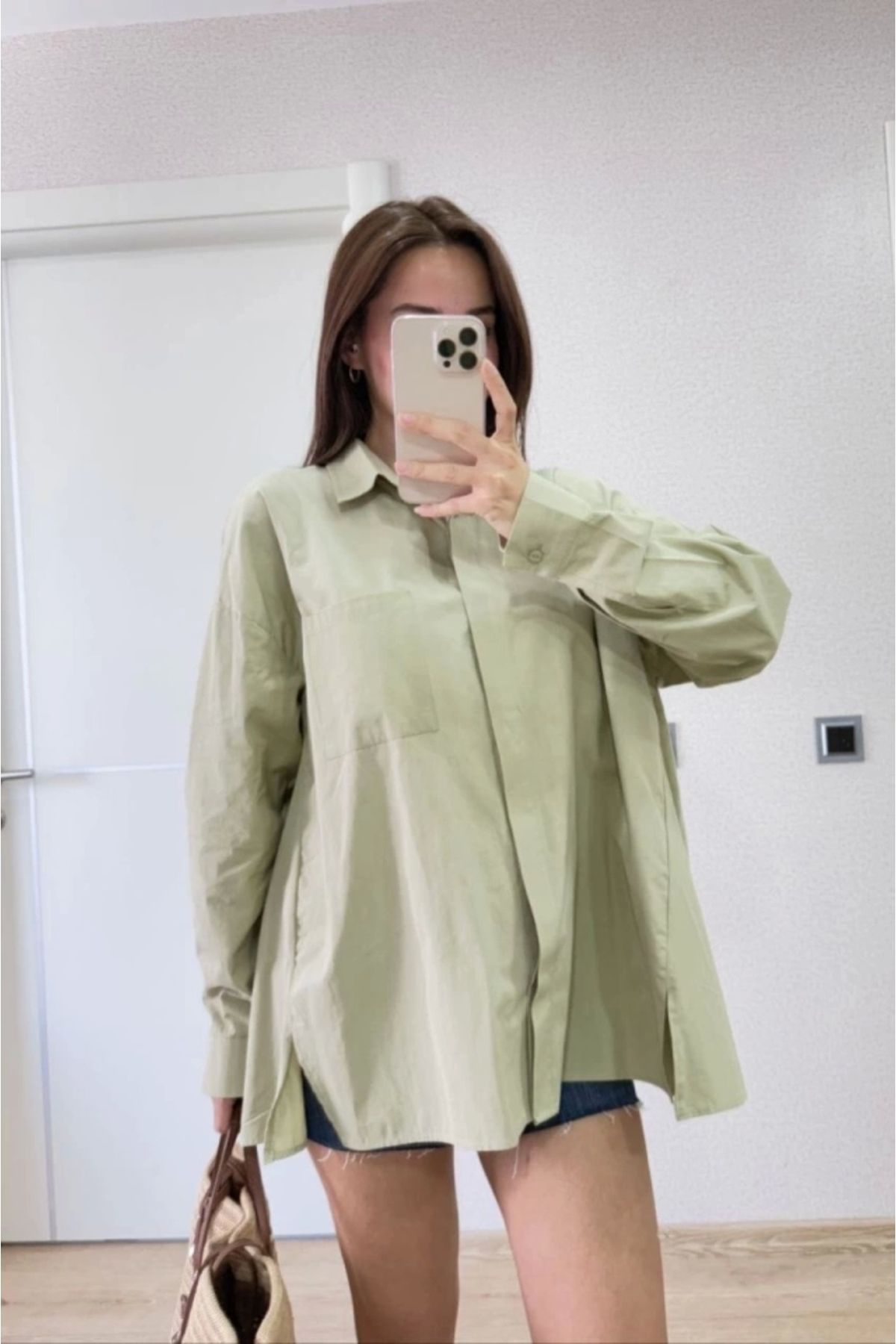 Butik Yakalı Yandan Yırtmaçlı Gömlek - Yeşil