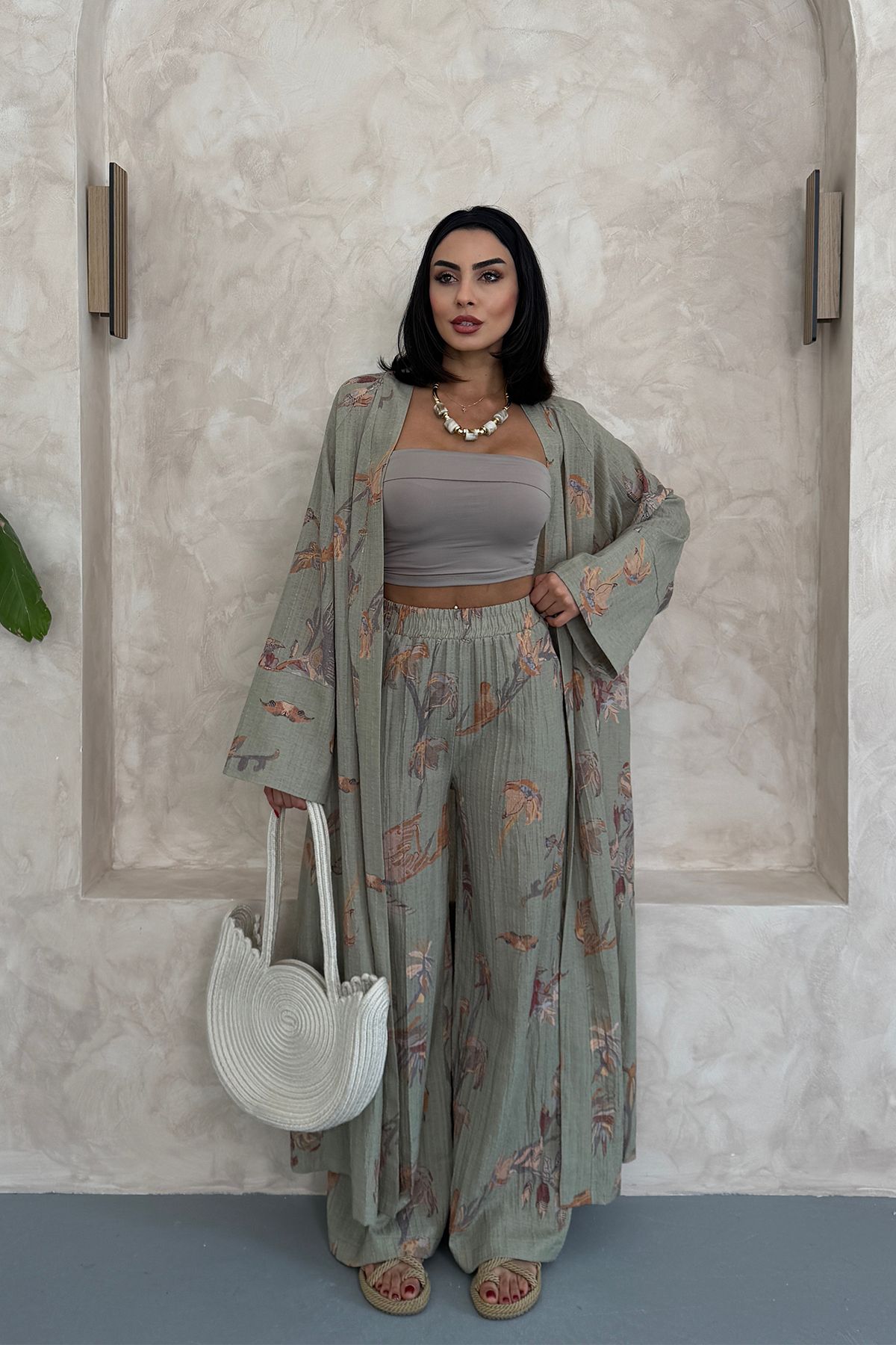 Ortaya Çık Haki Çiçekli Uzun Alt Üst Kimono Takım
