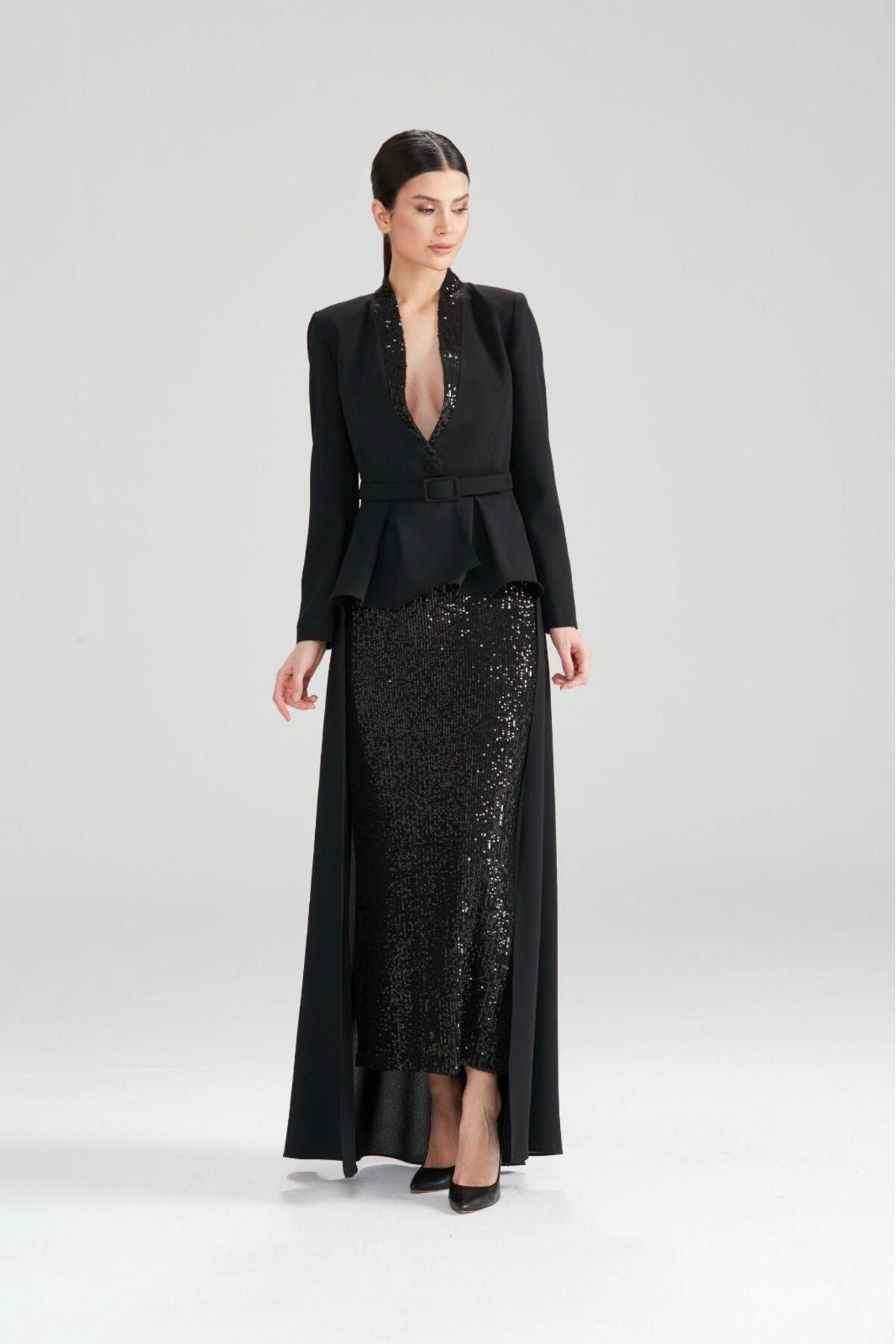 CLIO-Pul Sequence Skirt Crepe Suit with Short Front and Long Back Jacket 3