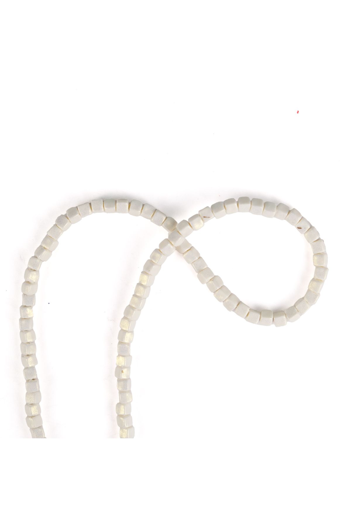 Prestij Boncuk 5 mm Küp Model Fimo Beyaz Renk Üzeri Sedefli Simli Beyaz Fimo Boncuk Dizisi Polimer Kil 40 CM