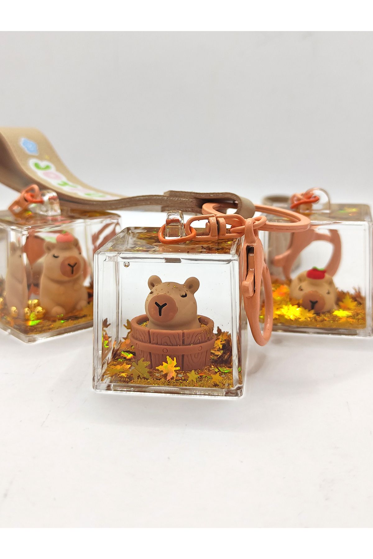 Limmy-Capybara Keychain Capybara Water Sequin Cube Keychain -Wooden Pool 5