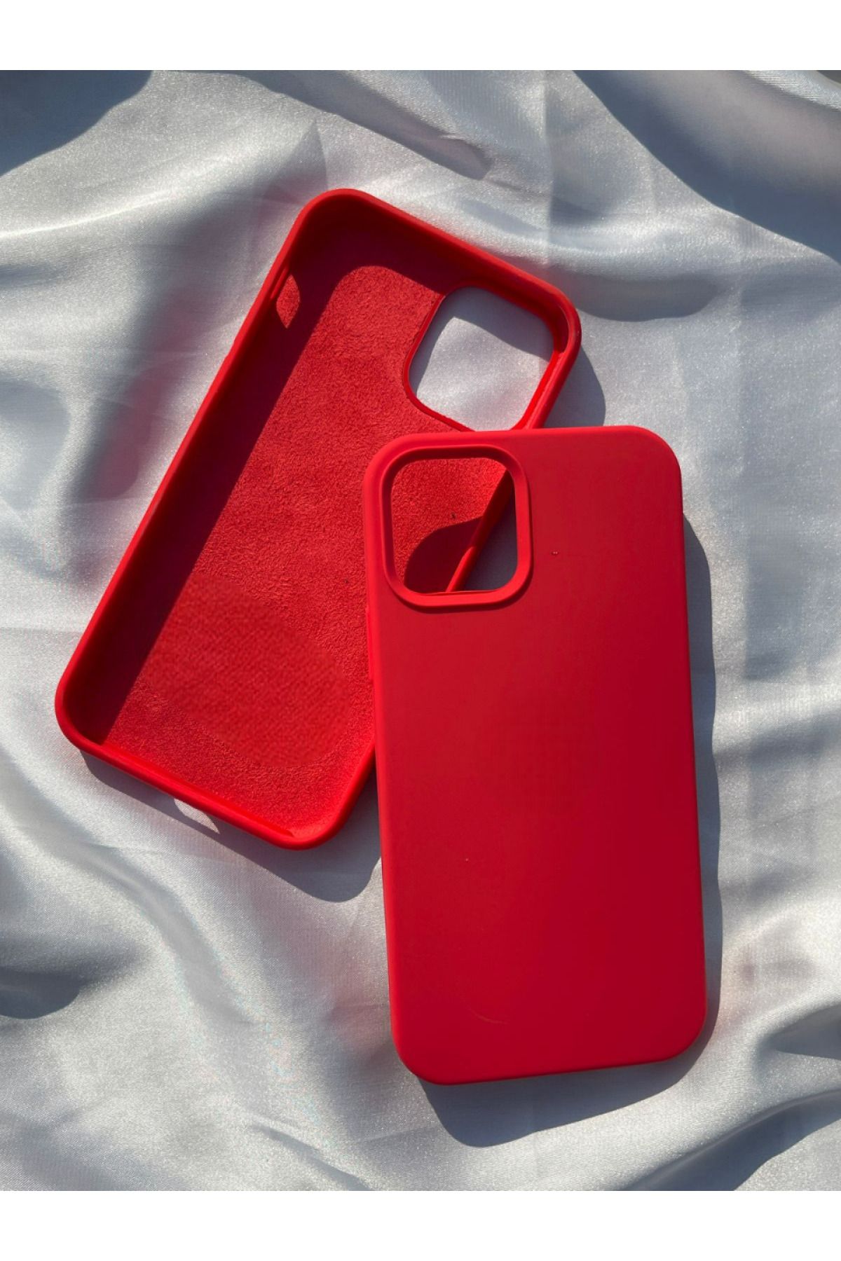 CaseKİdükkan Iphone 11 Uyumlu Içi Kadife Lansman Silikon Premium Kılıf -