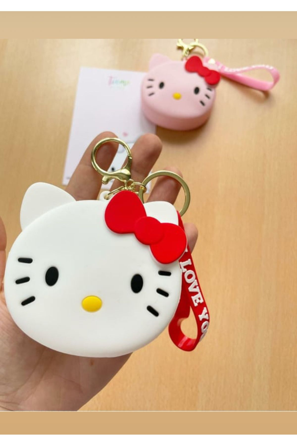 NEMOPHİLA Hello Kitty Silikon Para Cüzdanı ve Anahtarlık - Sevimli ve Dayanıklı aksesuar