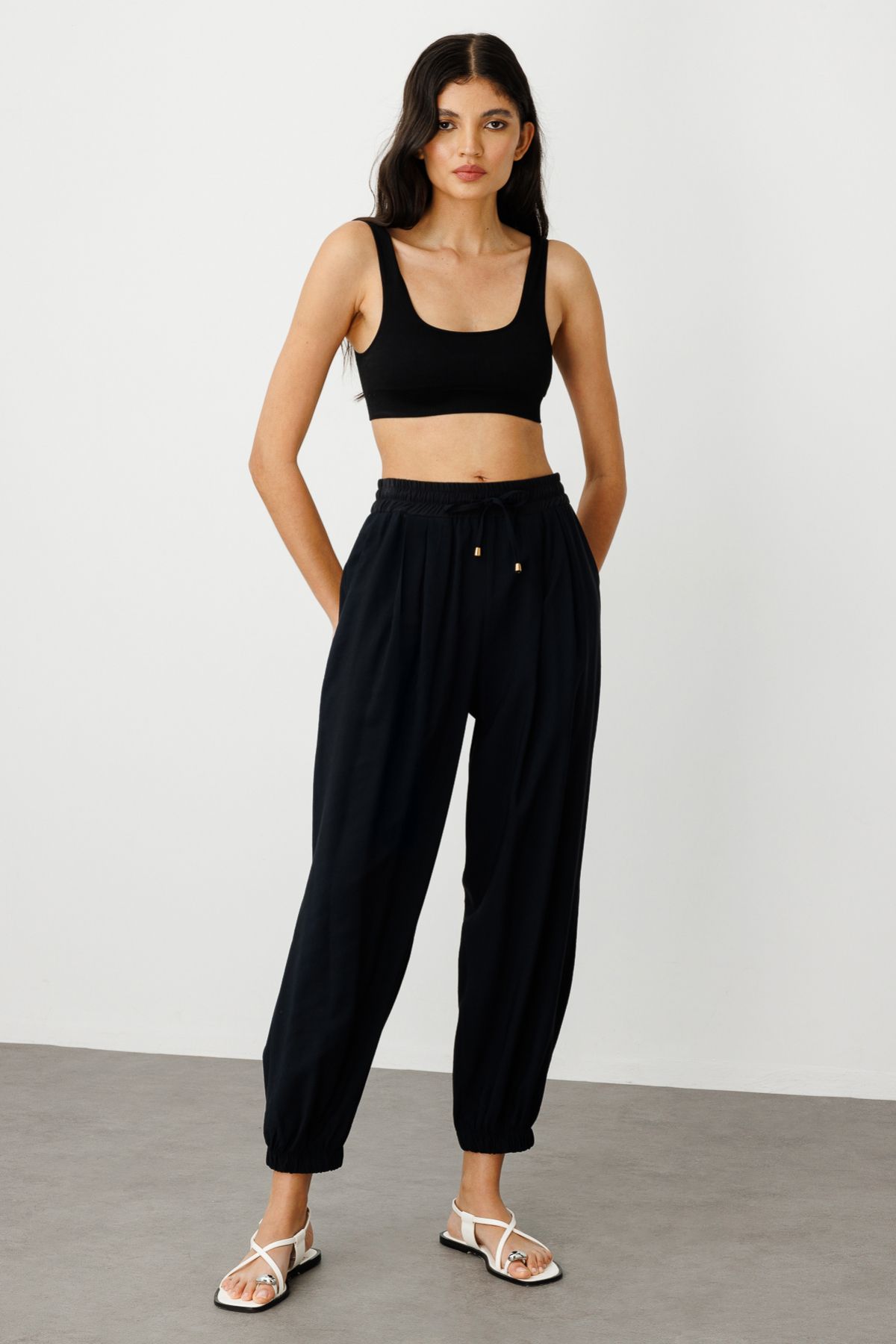 ON Paçaları Lastikli Spor Pantolon