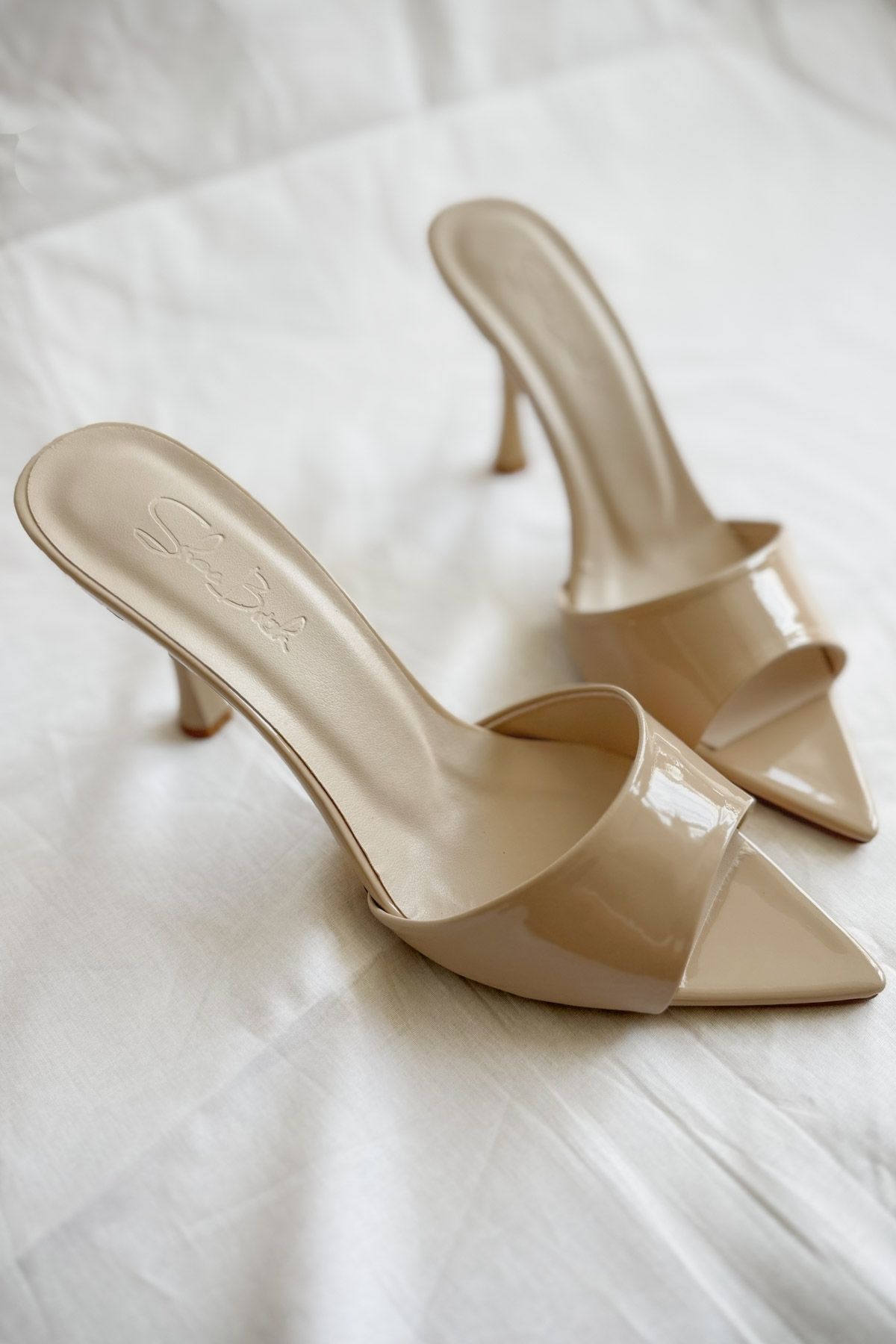 Shoebutik Alora Bej Rugan Kadın Topuklu Terlik