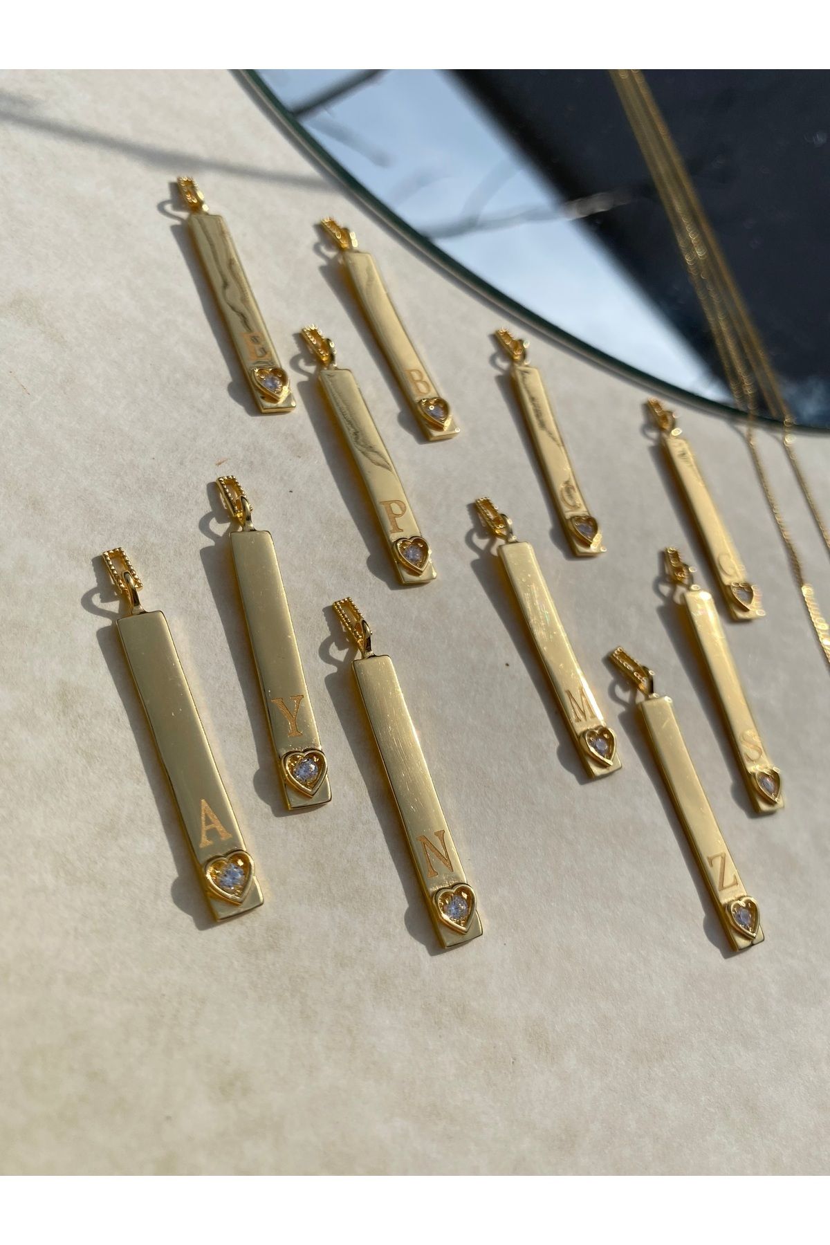 YAZ JEWELLERY Kişiselleştirilmiş Plaka Harf Kolye 'A' Harfli