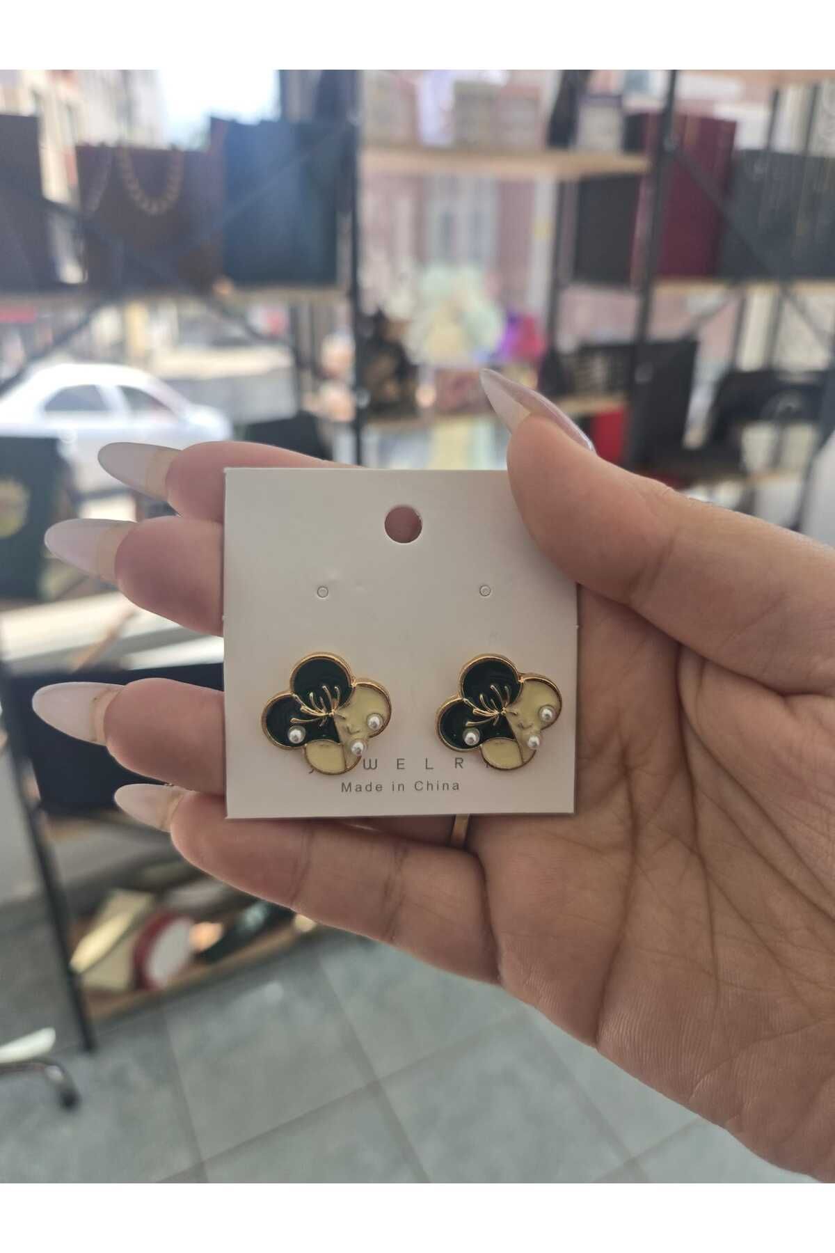 ERASLAN Vintage İnci Çiçek Çelik Küpe