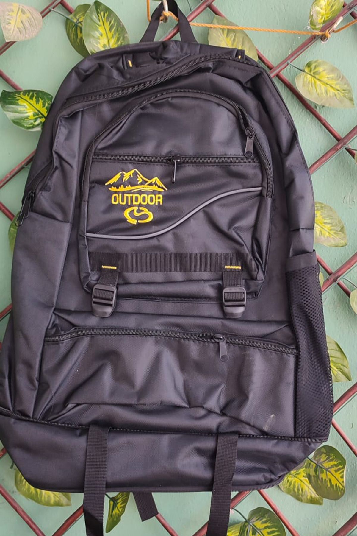 Ticen Siyah Outdoor Dağcı Sırt Çantası – Su Geçirmez, Çok Gözlü, Kamp ve Seyahat İçin Uygun