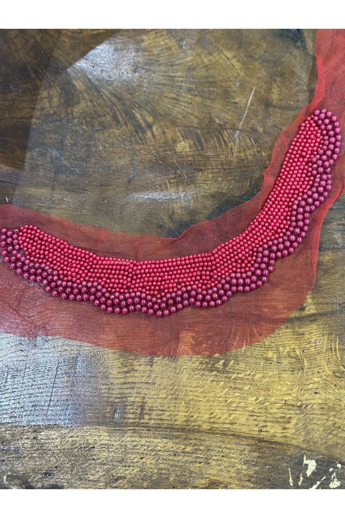 Gönülden Tasarım KIRMIZI BONCUK İŞLEME YAKA DİKİŞ AKSESUARI APLİKE 19 CM