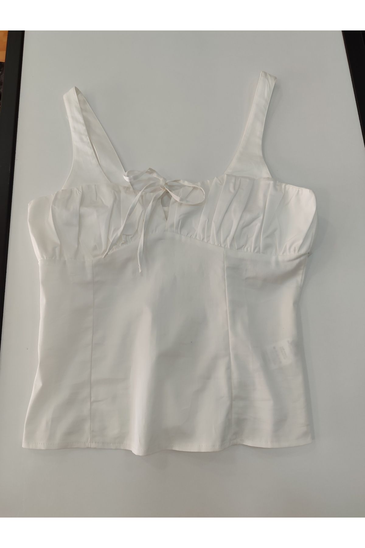 Butik Beyaz Kadın Askılı Büstiyer