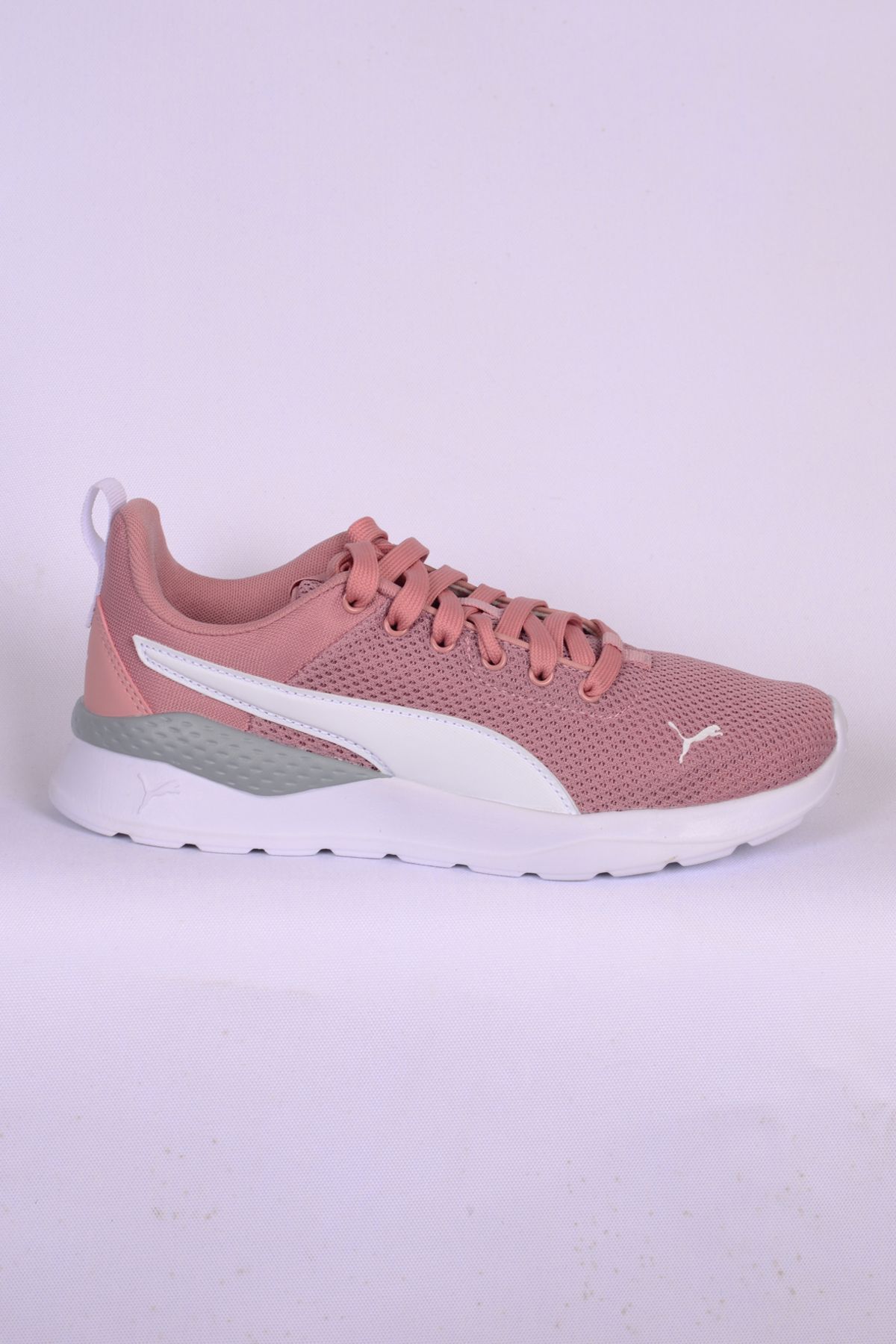 Puma 372004 32 Anzarun Lite Jr Bağcıklı Fileli Yandan Logolu Ortapedik Taban Koyu Pembe Kadın Günlük