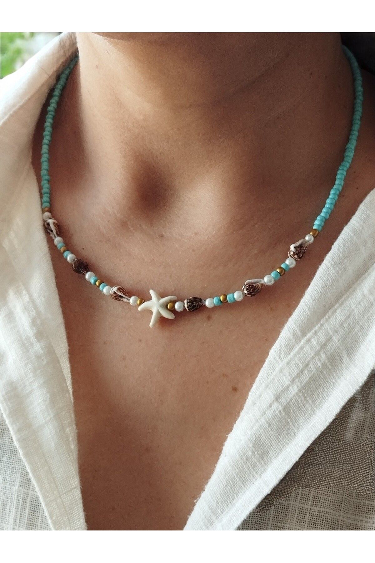 Amabel Jewelerys Deniz Yıldızı, Midye Kabuk Charm'lı Yaz Sıcağı Mavi Kumboncuk Kadın Kolye