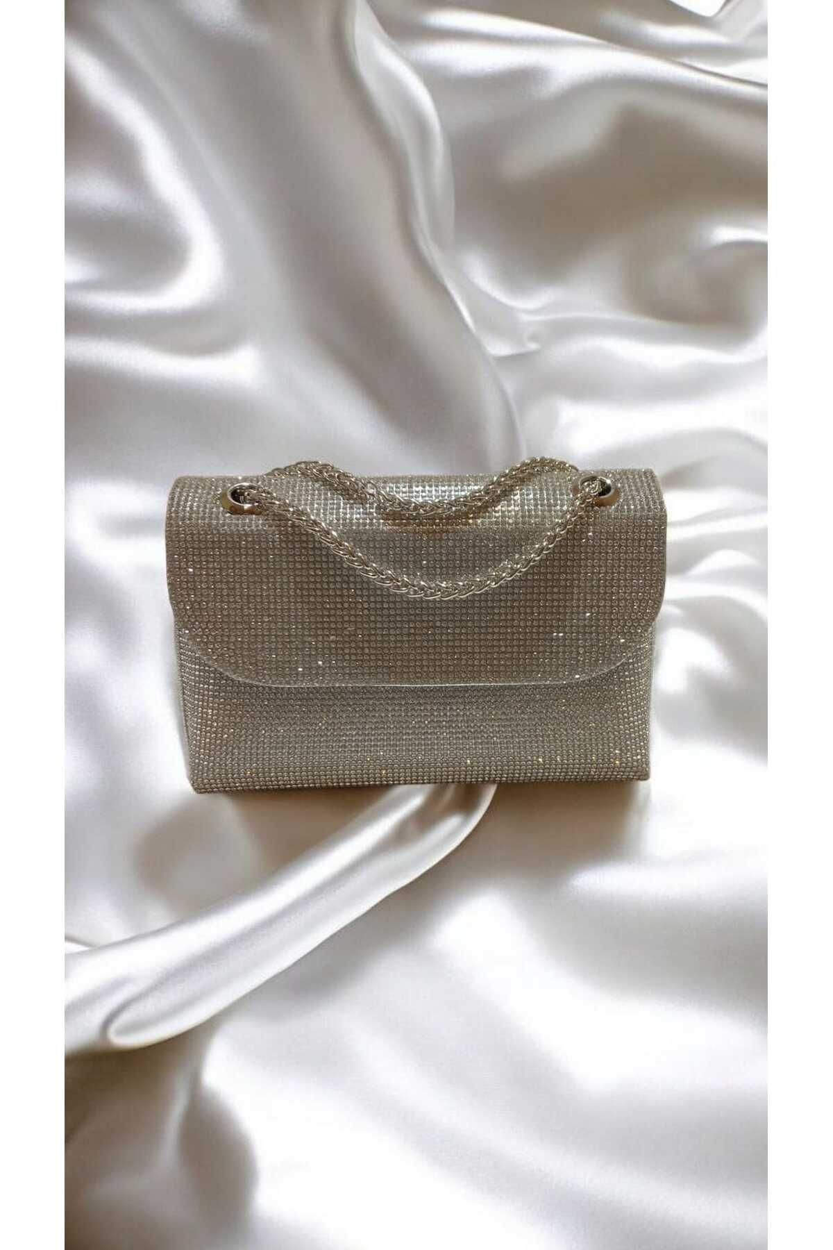 Butik GÜMÜŞ RENK İTHAL TAŞLI ABİYE ÇANTA
