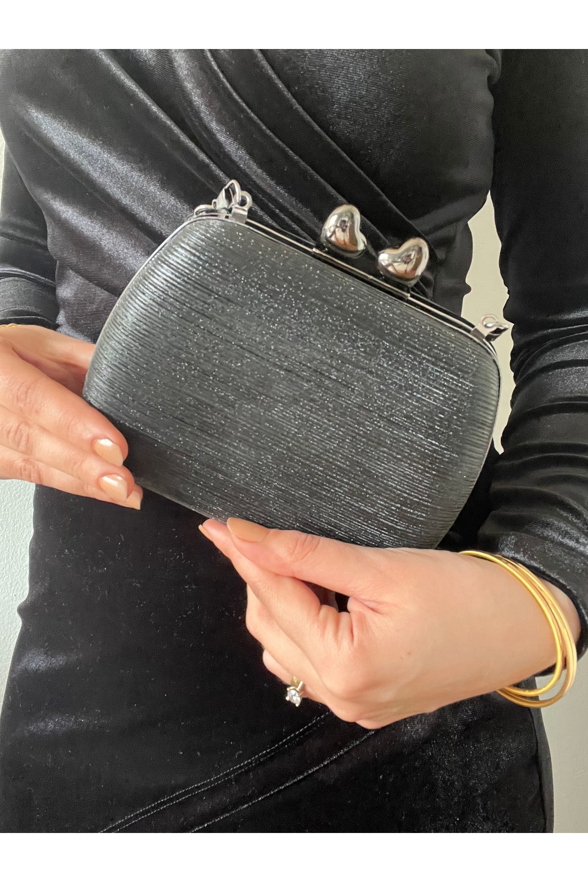 Baykuş Boutique-Women's Striped Glitter Heart Detailed Evening Dress Bag with Hand Grip and Shoulder Strap 3