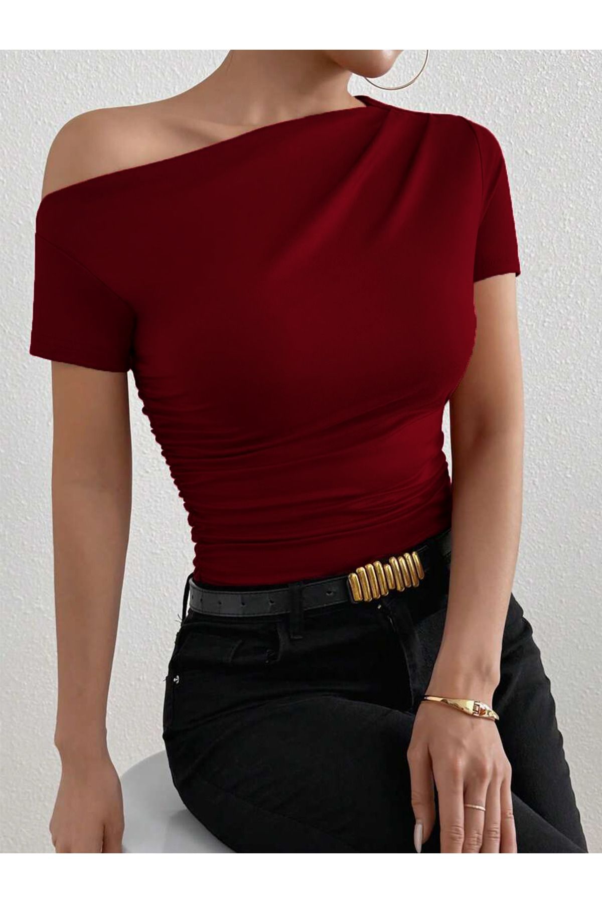 peelter Kadın Tek Omuzu Açık Büzgülü Kısa Kol Bluz